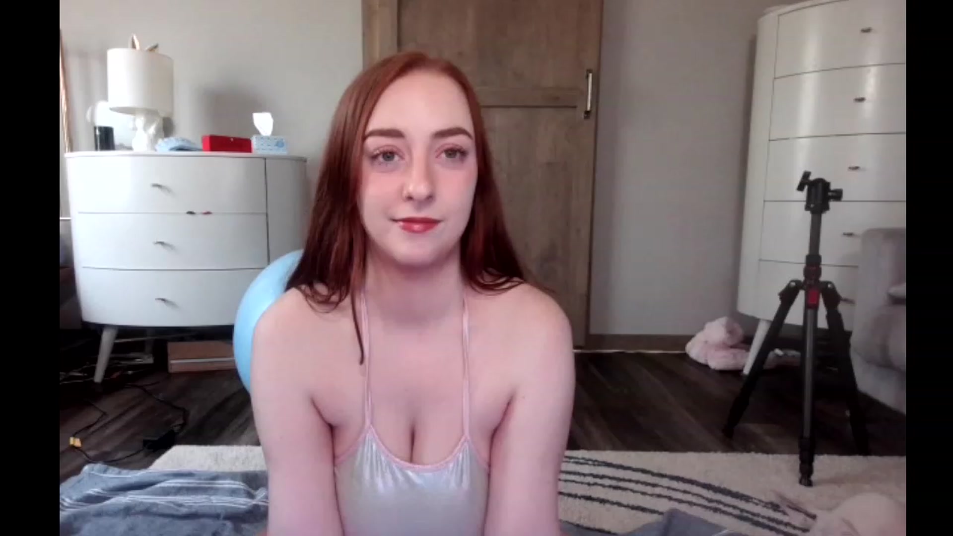 Gallery image thumbnail from lil_purrmaid's myfreecams stream on, 04/16/2023, 20:57 image 15 of 20