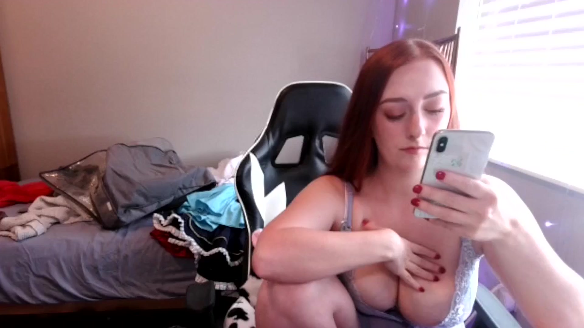 Gallery image thumbnail from lil_purrmaid's myfreecams stream on, 05/25/2025, 22:39 image 12 of 20