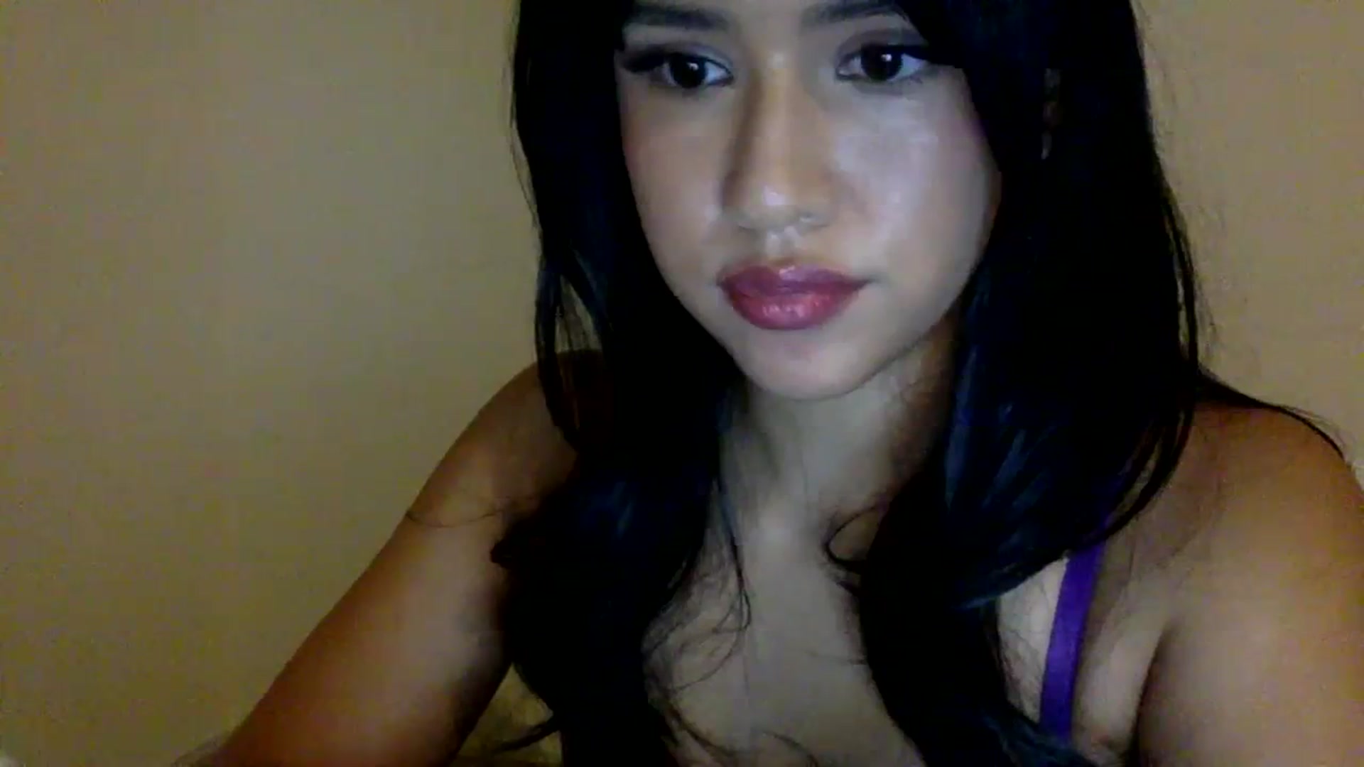 Gallery image thumbnail from lilagomez's myfreecams stream on, 01/25/2024, 11:53 image 17 of 20