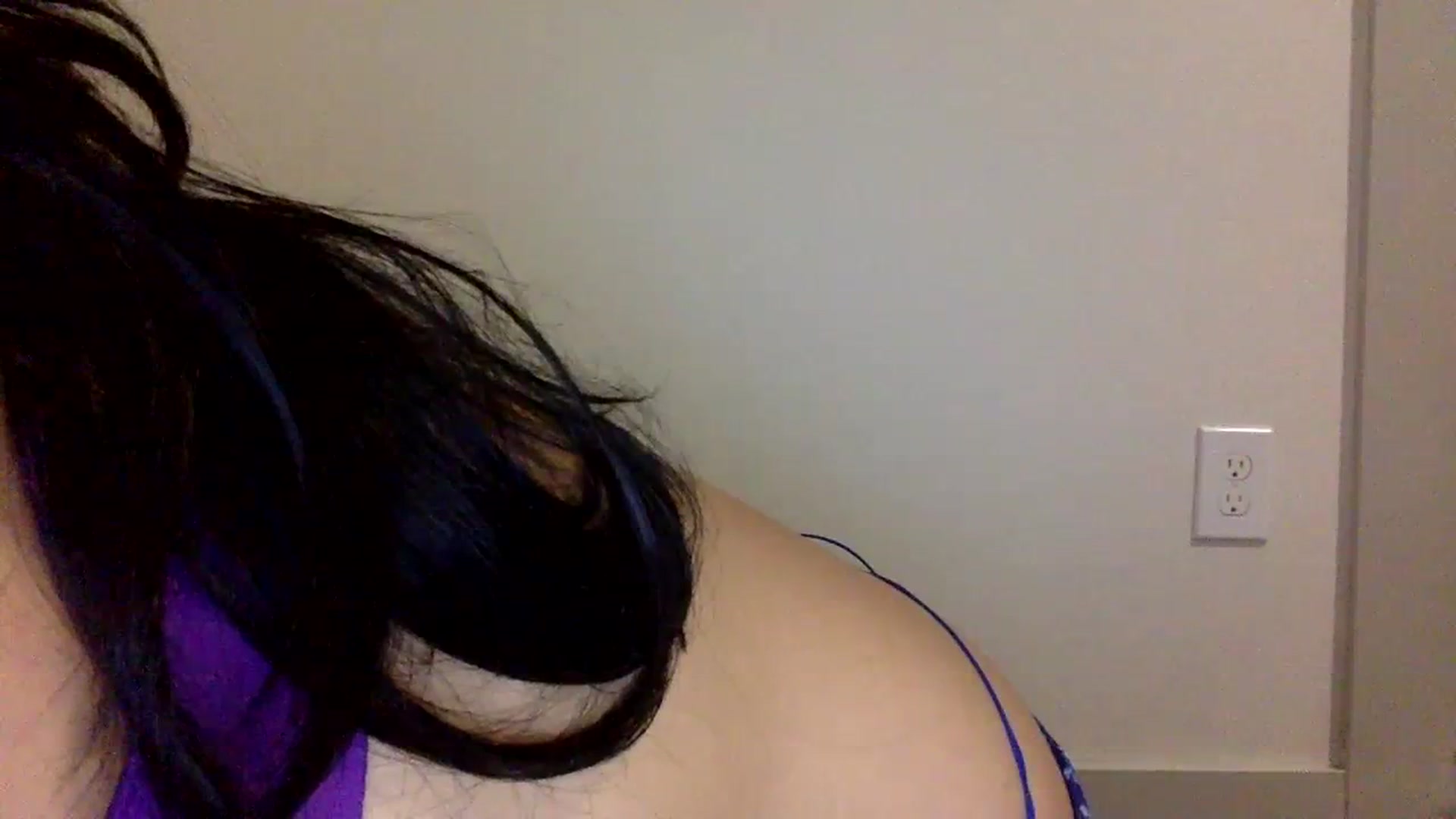 Gallery image thumbnail from lilagomez's myfreecams stream on, 01/25/2024, 14:11 image 6 of 20