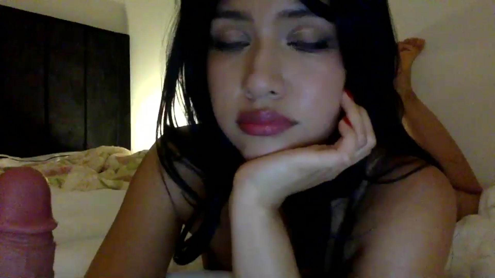 Gallery image thumbnail from lilagomez's myfreecams stream on, 02/03/2024, 09:55 image 20 of 20