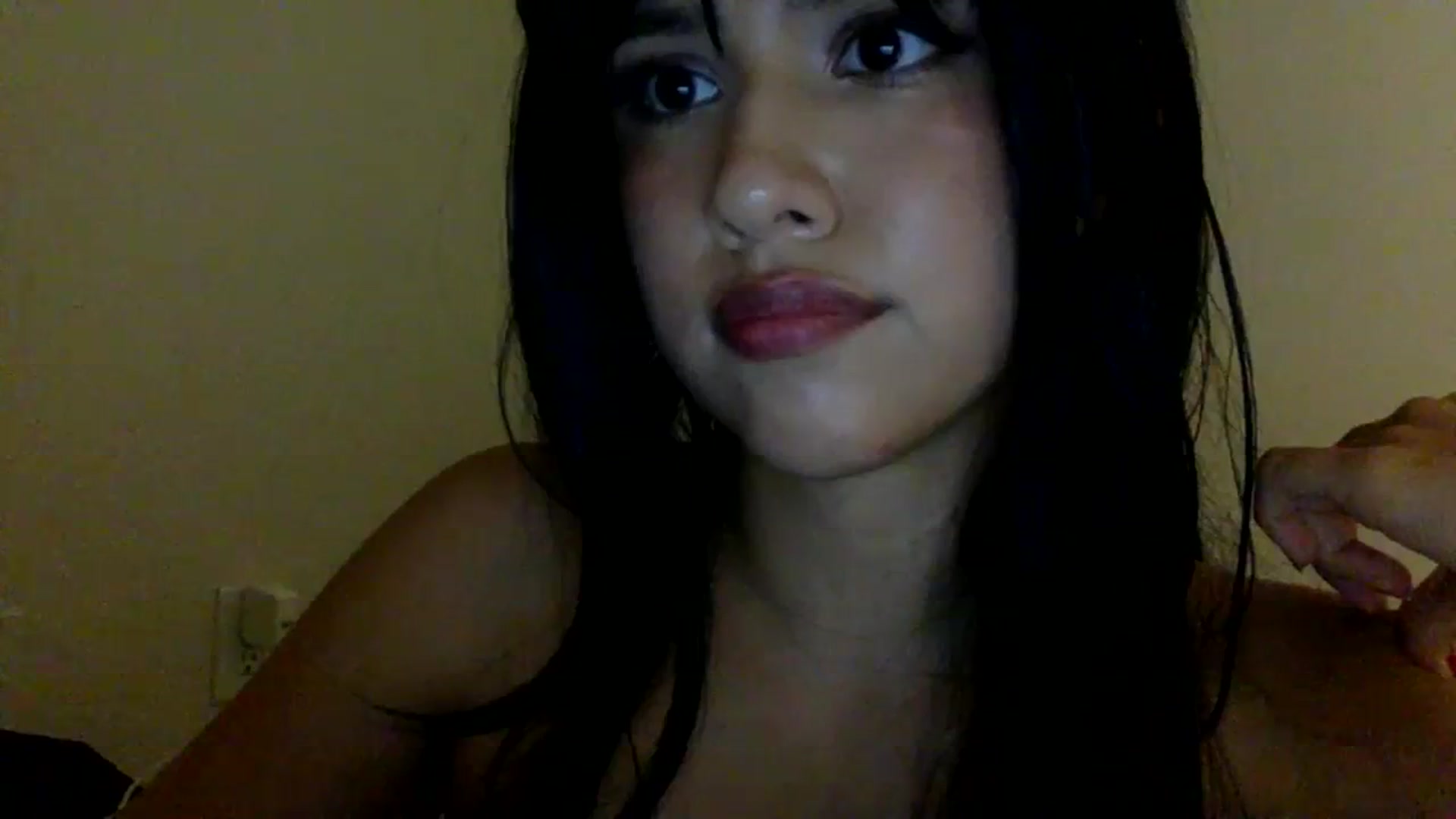 Gallery image thumbnail from lilagomez's myfreecams stream on, 02/05/2024, 08:40 image 20 of 20