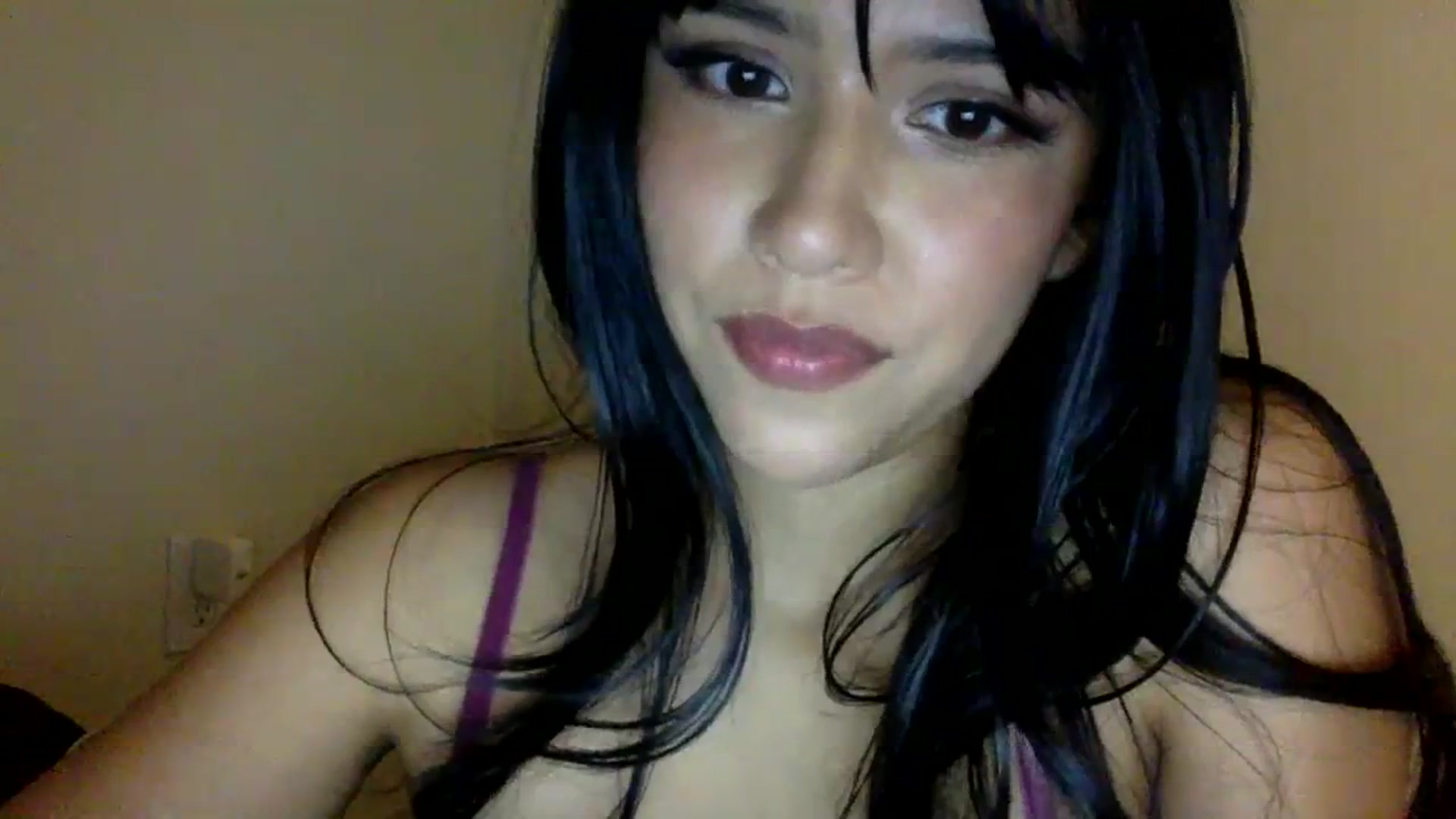 Gallery image thumbnail from lilagomez's myfreecams stream on, 02/05/2024, 08:40 image 7 of 20