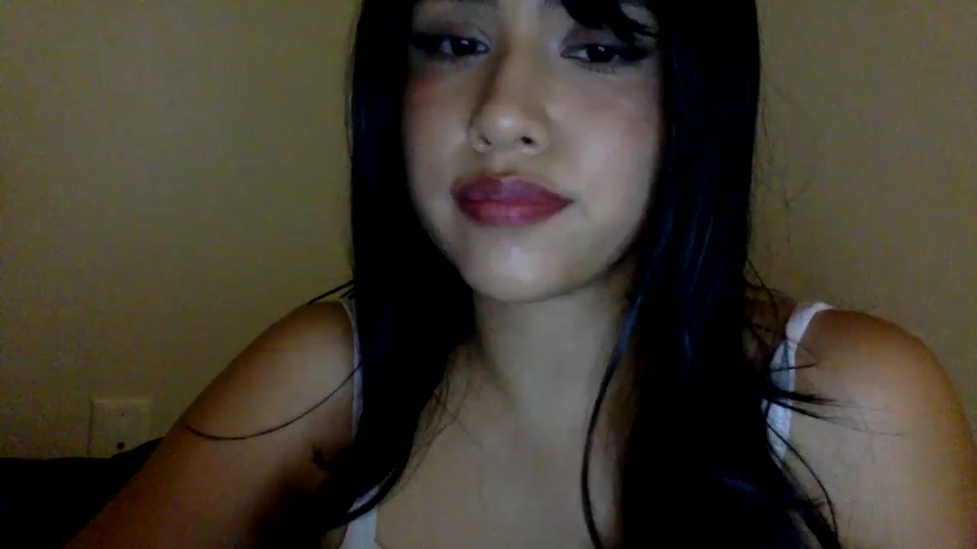 Gallery image thumbnail from lilagomez's myfreecams stream on, 02/07/2024, 14:10 image 2 of 20