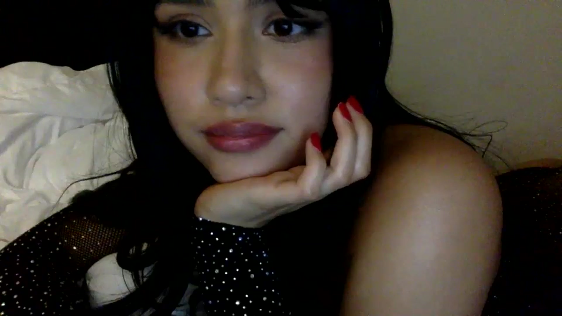 Gallery image thumbnail from lilagomez's myfreecams stream on, 02/07/2024, 14:10 image 14 of 20