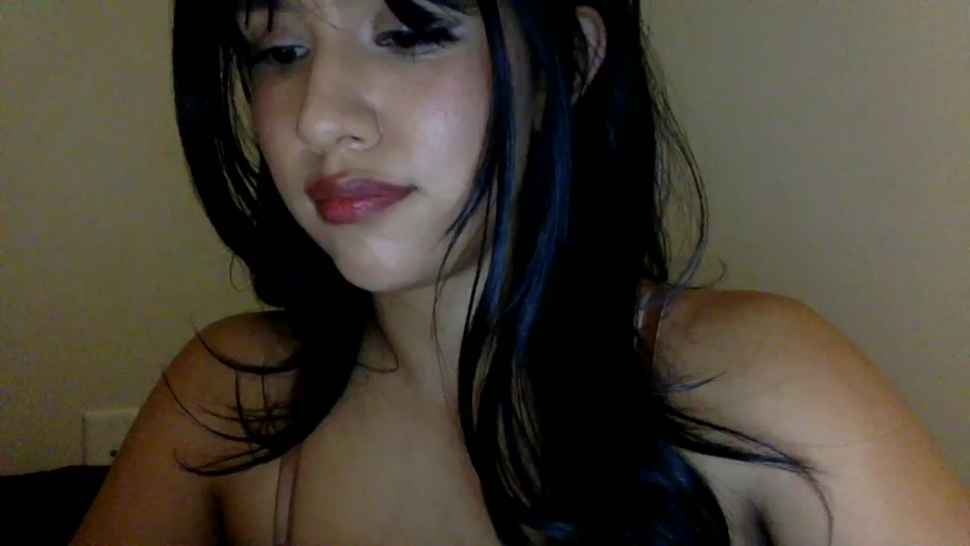 Gallery image thumbnail from lilagomez's myfreecams stream on, 02/08/2024, 10:30 image 9 of 20