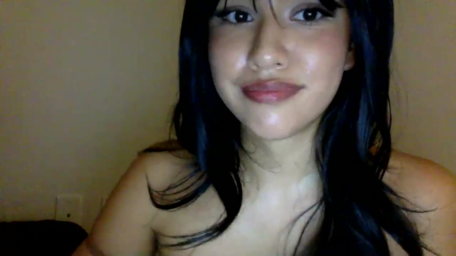 Gallery image thumbnail from lilagomez's myfreecams stream on, 02/08/2024, 10:50 image 5 of 20