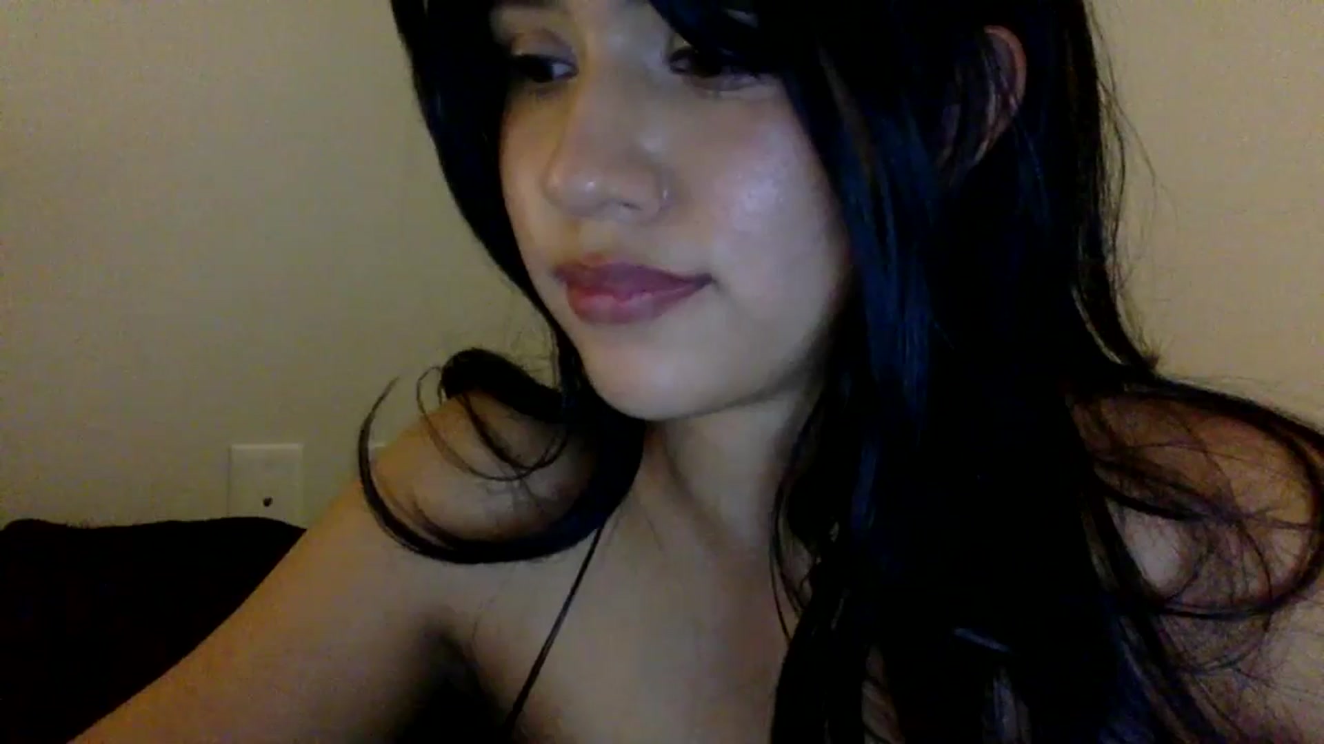 Gallery image thumbnail from lilagomez's myfreecams stream on, 02/08/2024, 13:43 image 13 of 20