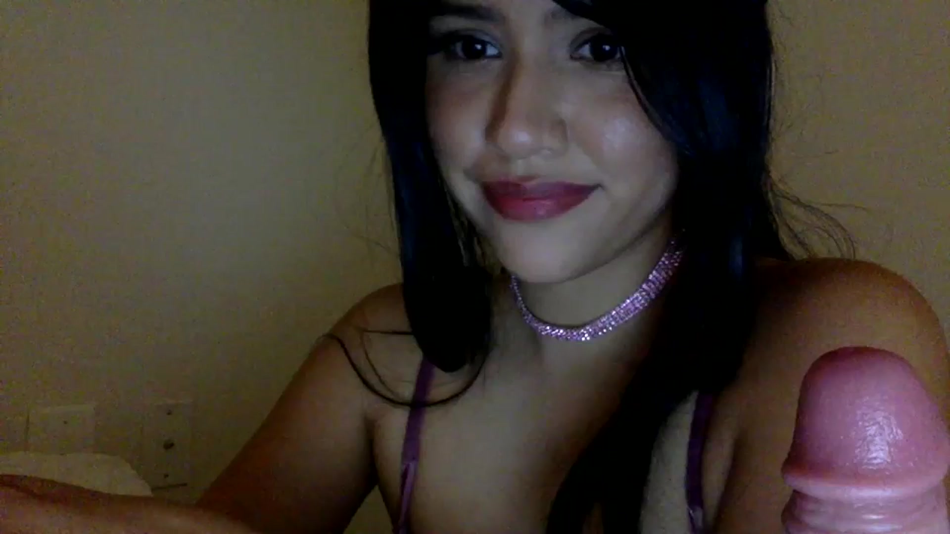 Gallery image thumbnail from lilagomez's myfreecams stream on, 02/23/2024, 07:14 image 12 of 20