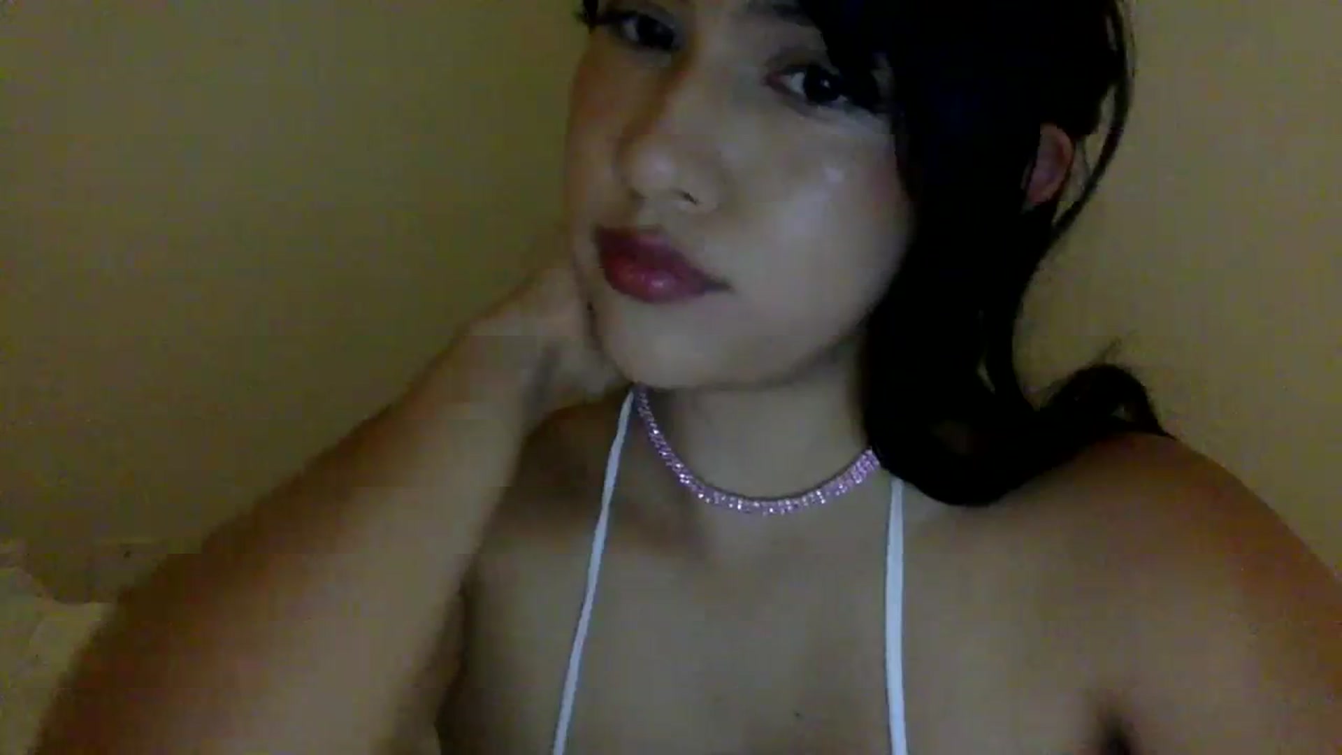 Gallery image thumbnail from lilagomez's myfreecams stream on, 02/25/2024, 08:44 image 7 of 20