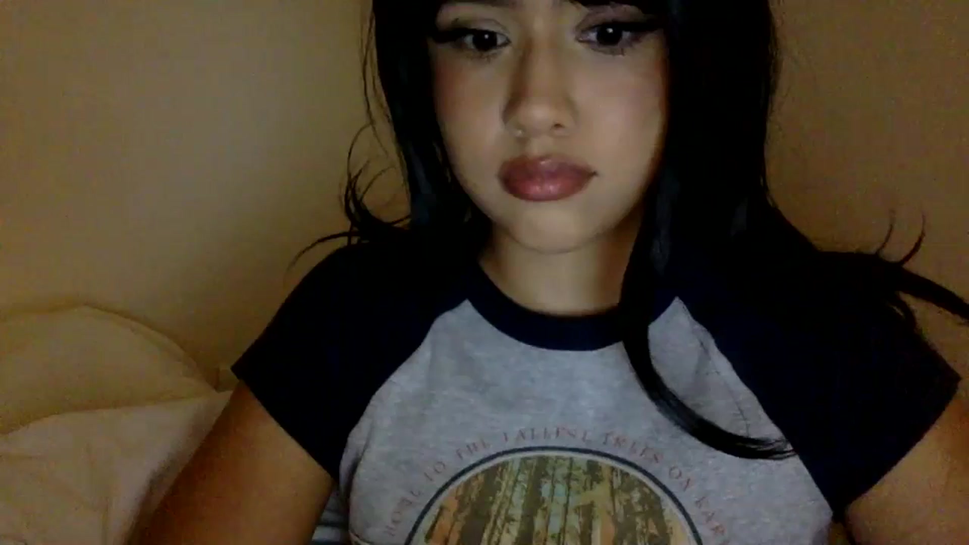 Gallery image thumbnail from lilagomez's myfreecams stream on, 03/01/2024, 07:49 image 7 of 20