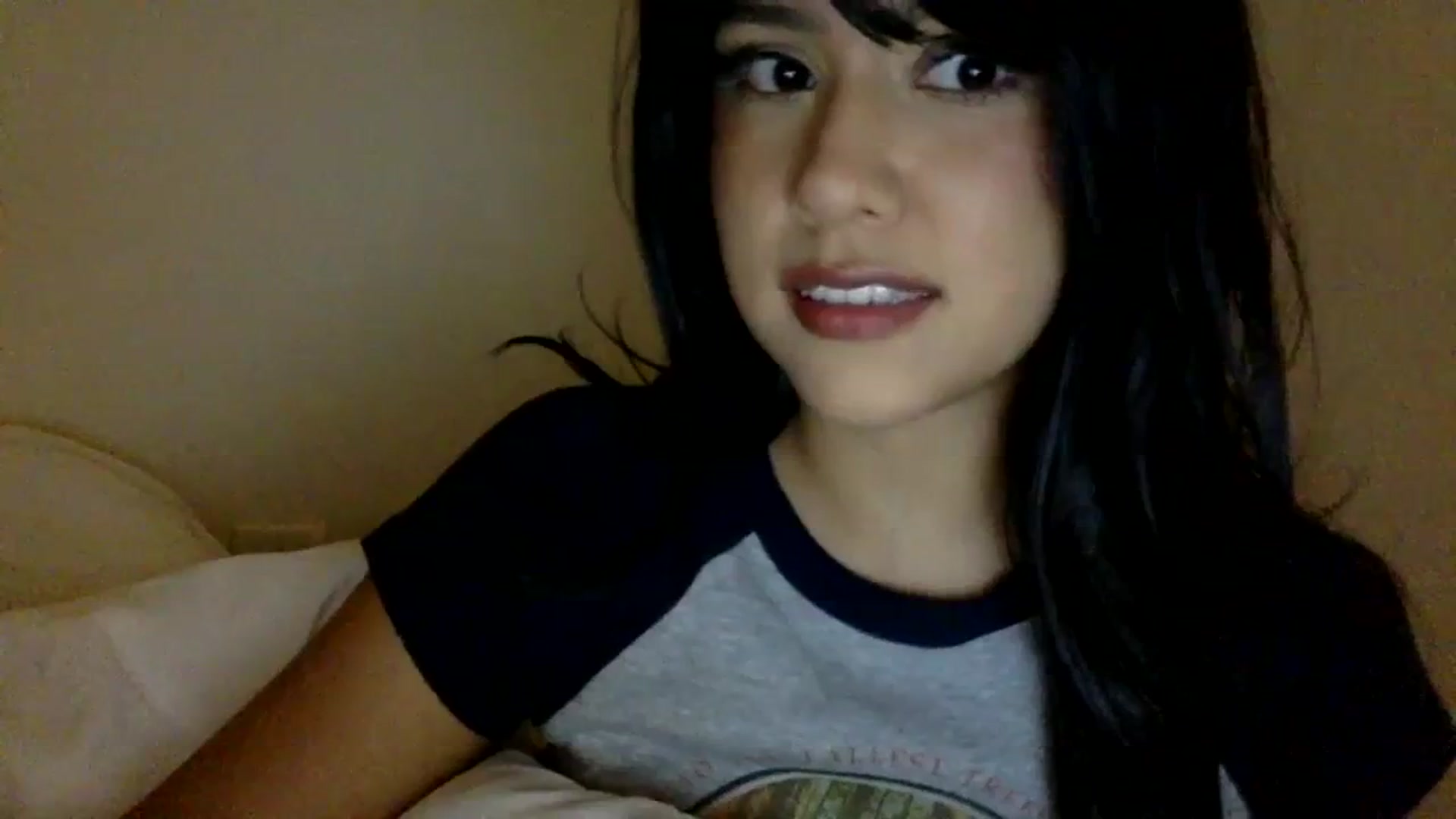 Gallery image thumbnail from lilagomez's myfreecams stream on, 03/01/2024, 07:49 image 3 of 20