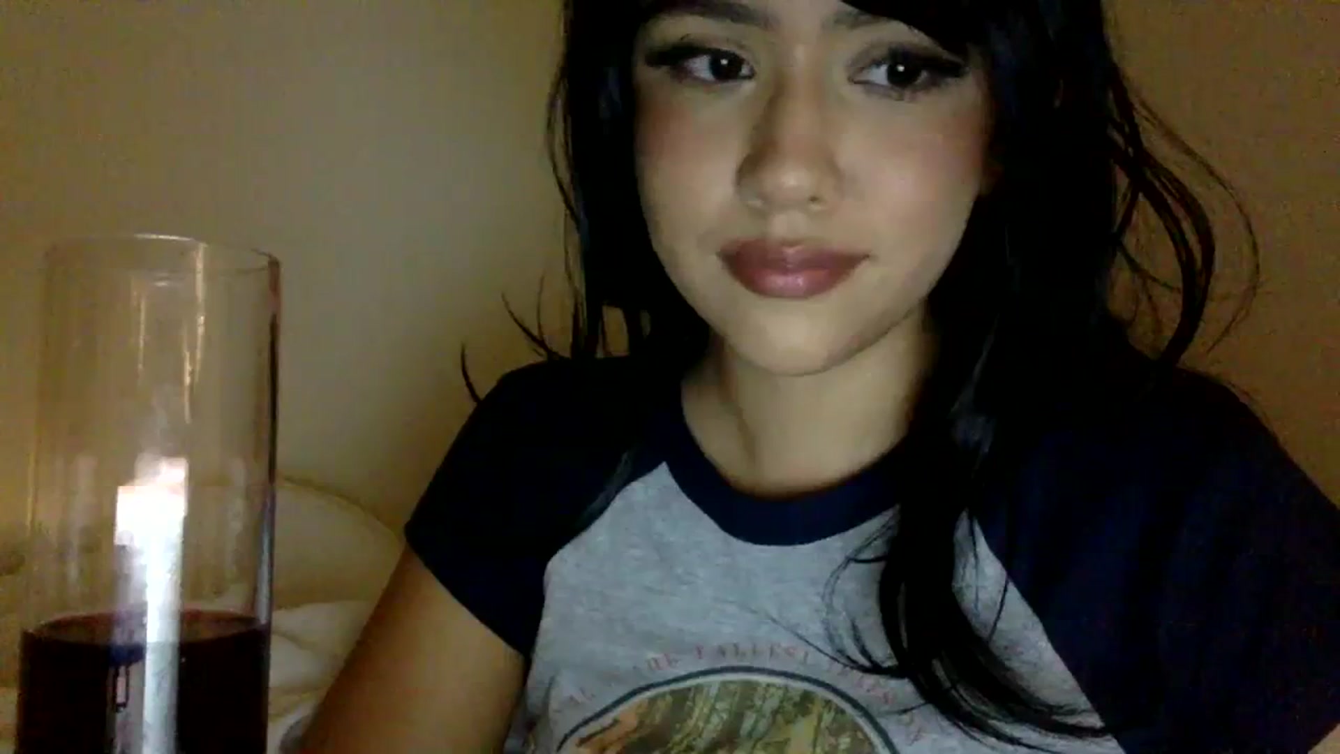 Gallery image thumbnail from lilagomez's myfreecams stream on, 03/01/2024, 07:49 image 19 of 20