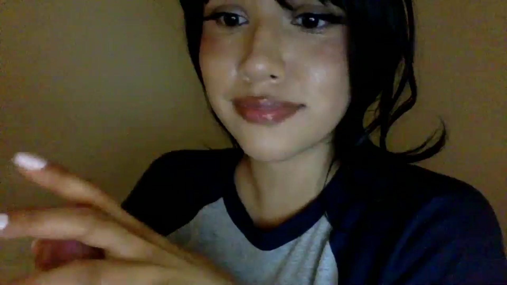Gallery image thumbnail from lilagomez's myfreecams stream on, 03/02/2024, 07:53 image 10 of 20