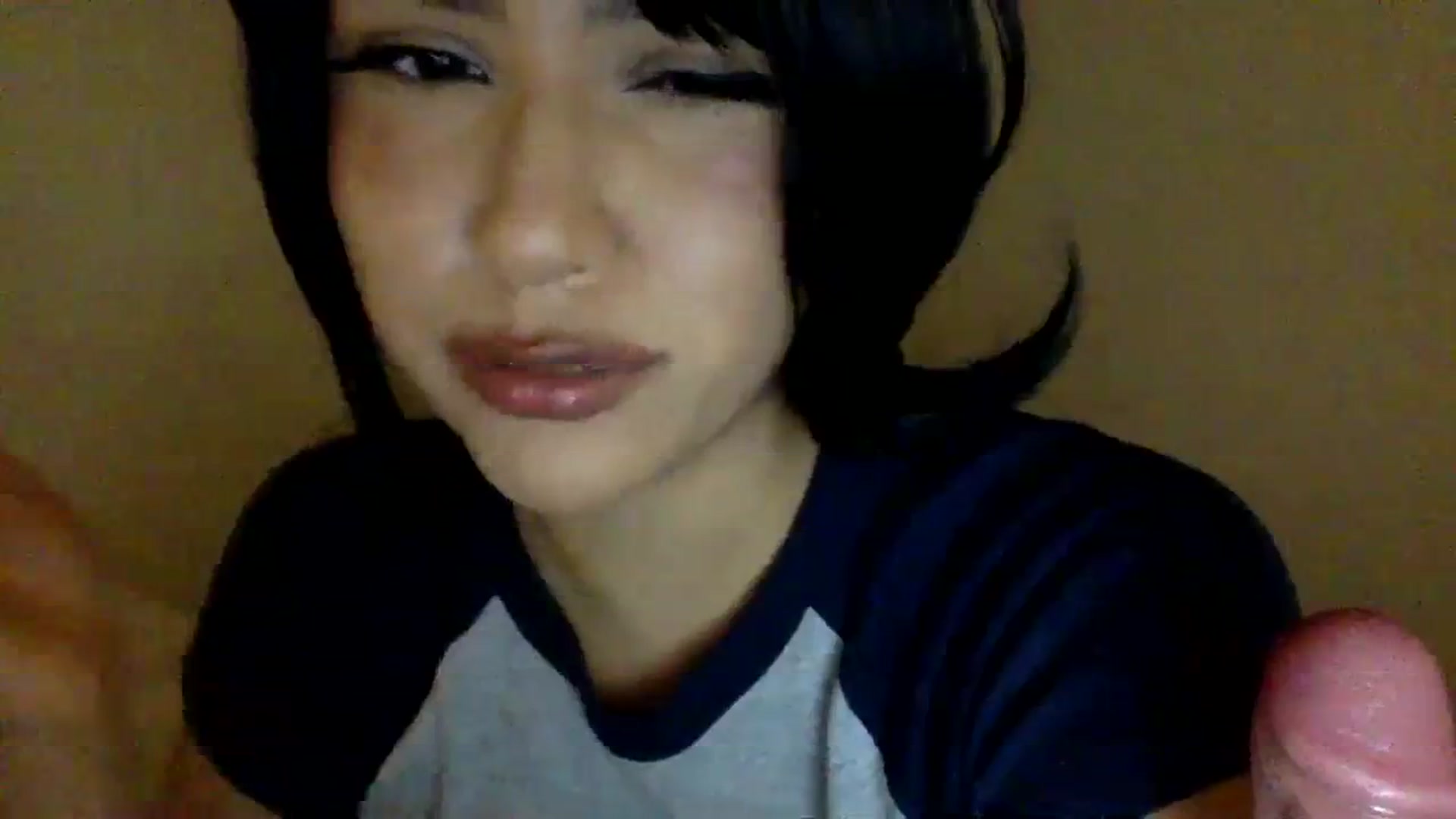 Gallery image thumbnail from lilagomez's myfreecams stream on, 03/02/2024, 07:53 image 2 of 20