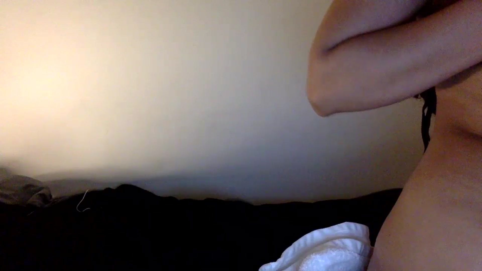 Gallery image thumbnail from lilagomez's myfreecams stream on, 03/09/2024, 08:09 image 11 of 20