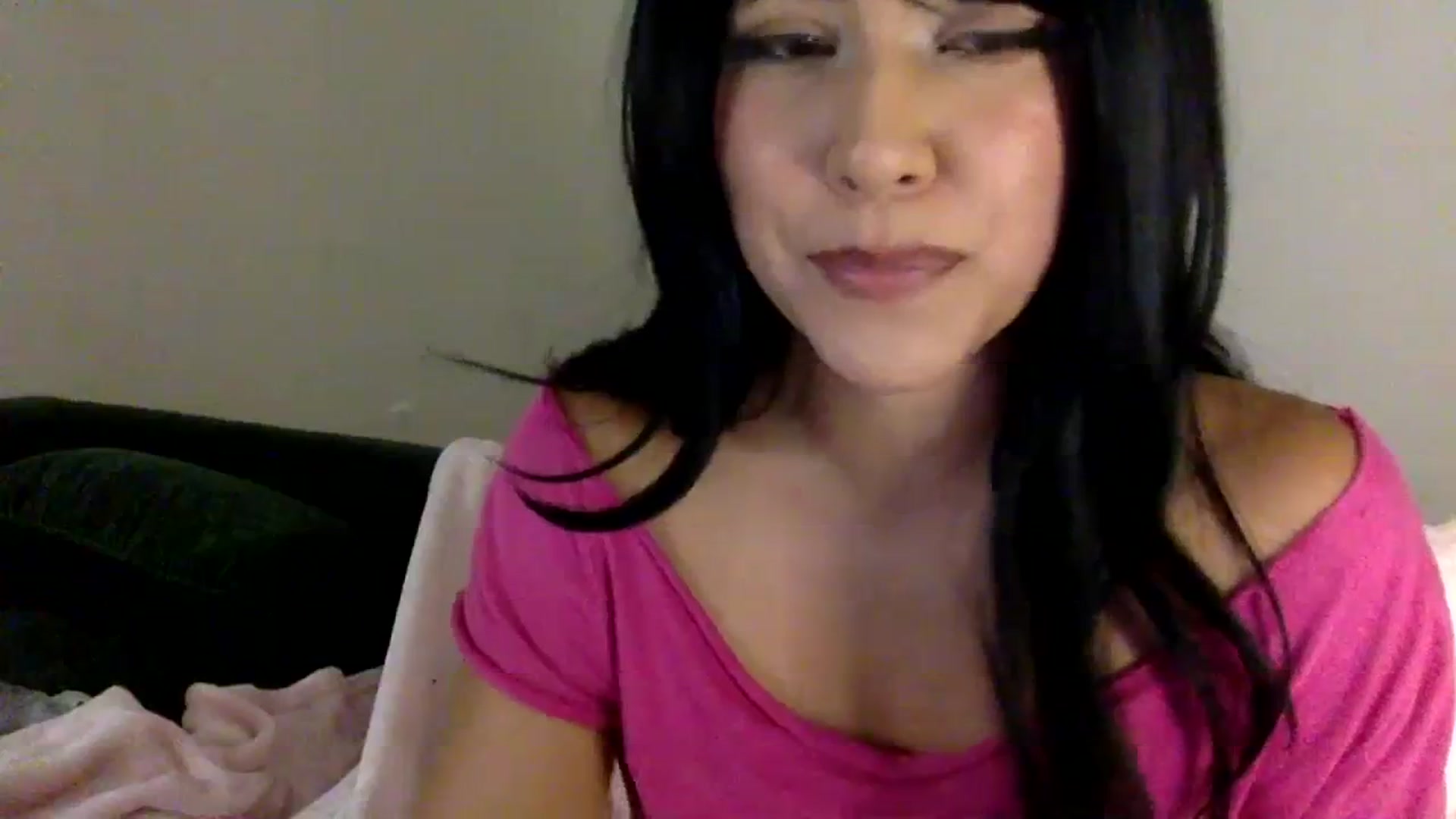 Gallery image thumbnail from lilagomez's myfreecams stream on, 04/08/2024, 08:07 image 3 of 20