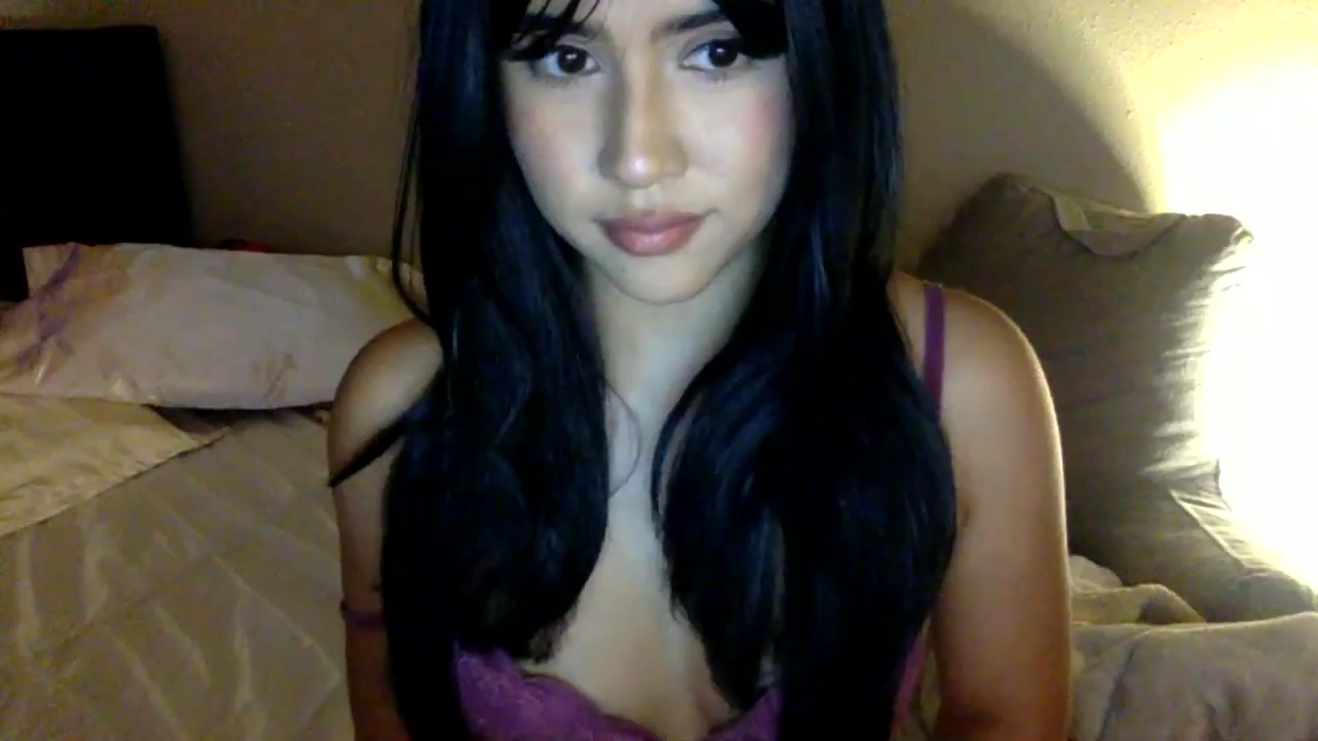 Gallery image thumbnail from lilagomez's myfreecams stream on, 07/21/2024, 10:07 image 4 of 20