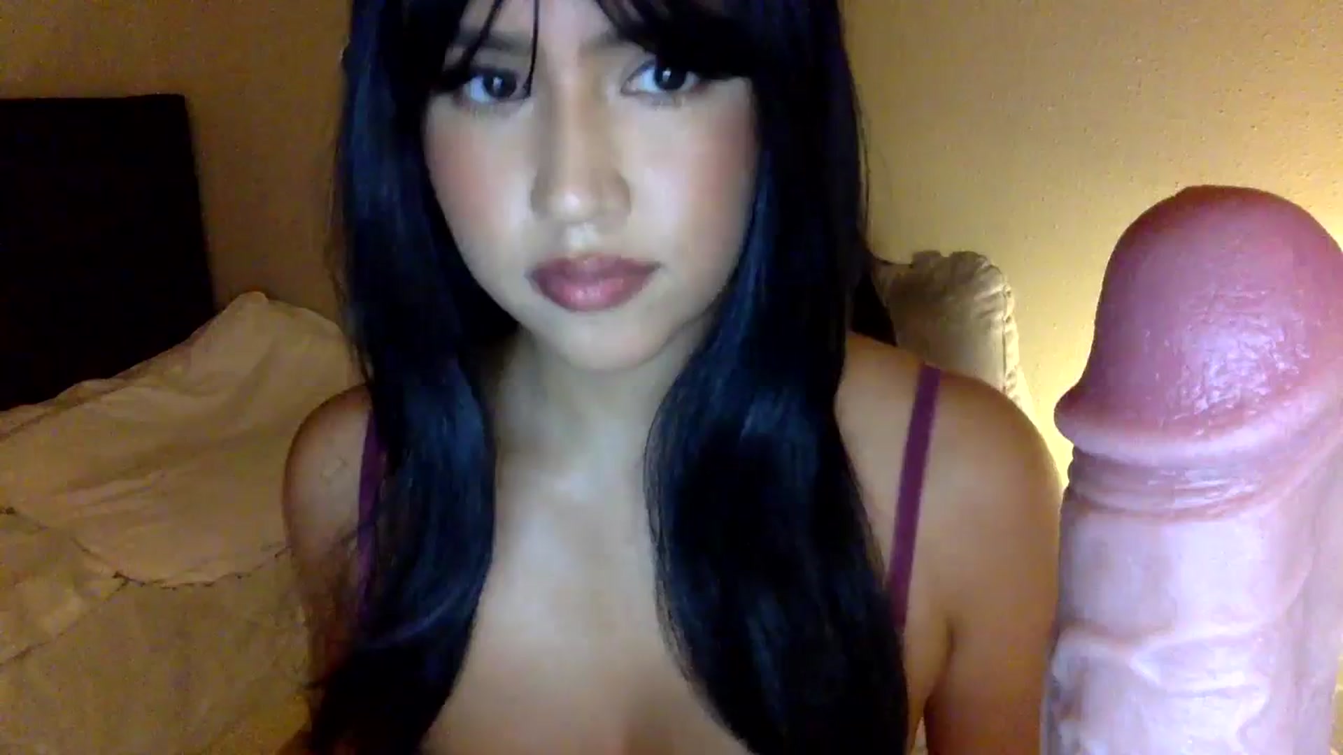 Gallery image thumbnail from lilagomez's myfreecams stream on, 07/26/2024, 24:11 image 20 of 20
