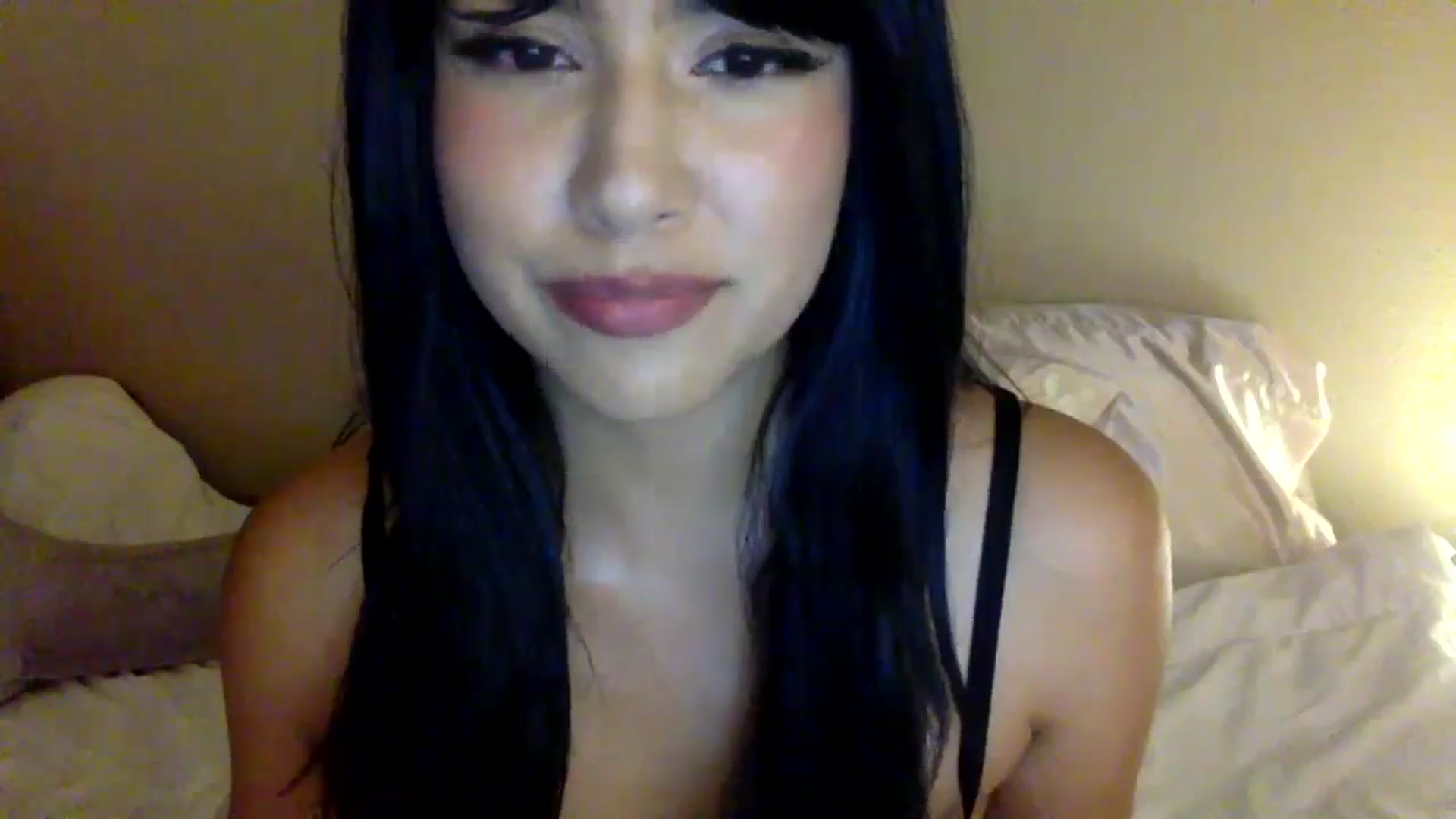 Gallery image thumbnail from lilagomez's myfreecams stream on, 07/28/2024, 19:13 image 18 of 20
