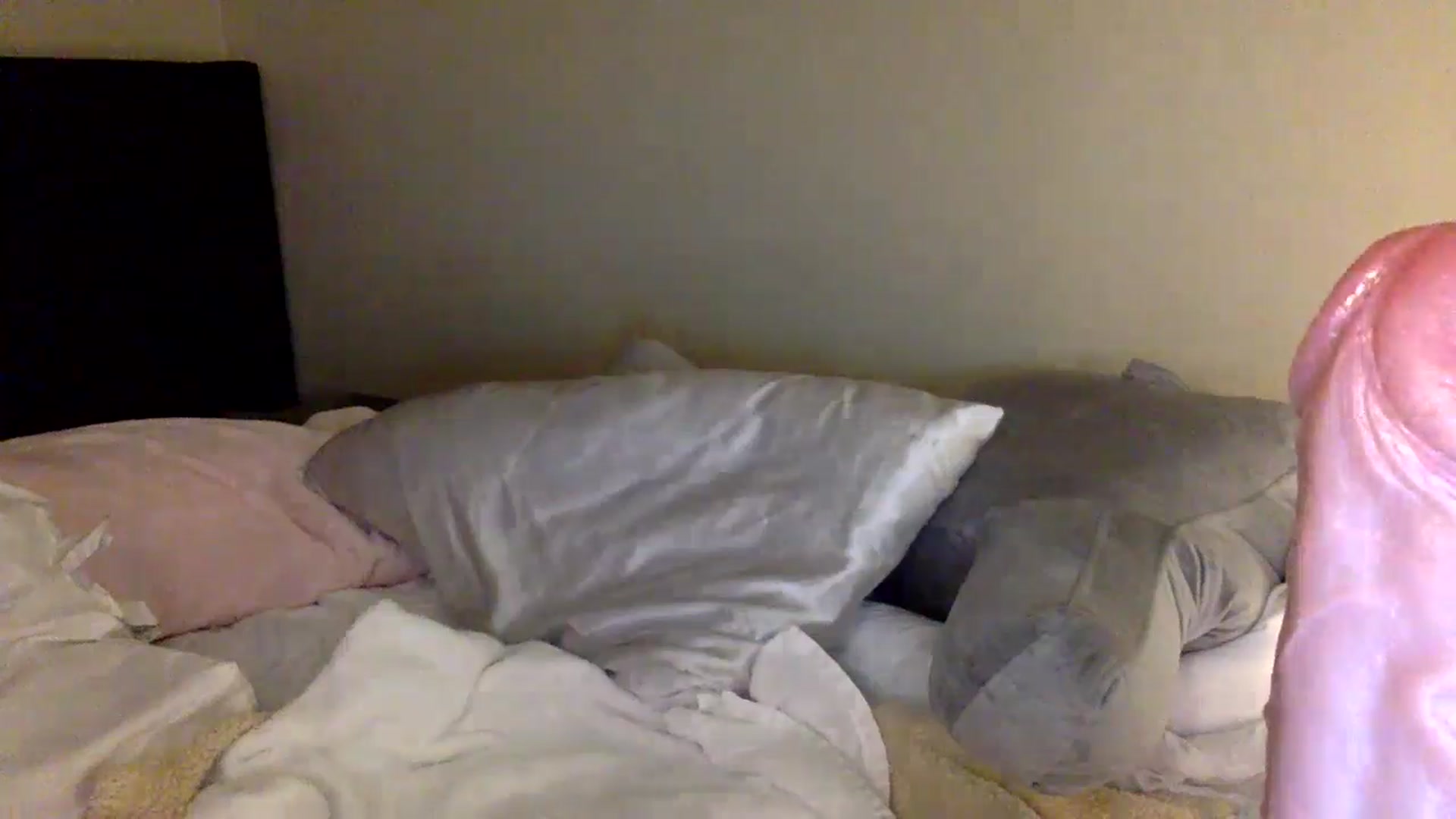 Gallery image thumbnail from lilagomez's myfreecams stream on, 08/11/2024, 09:20 image 19 of 20