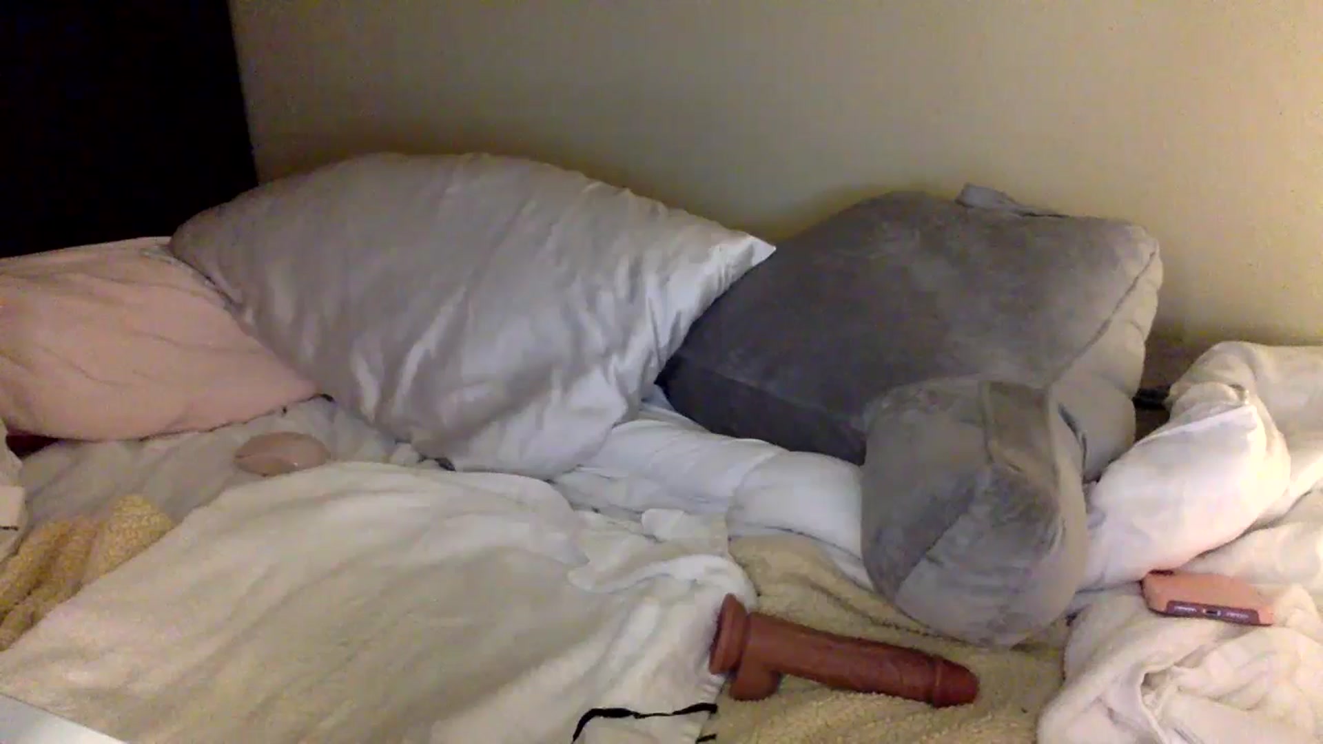 Gallery image thumbnail from lilagomez's myfreecams stream on, 08/11/2024, 12:16 image 10 of 20