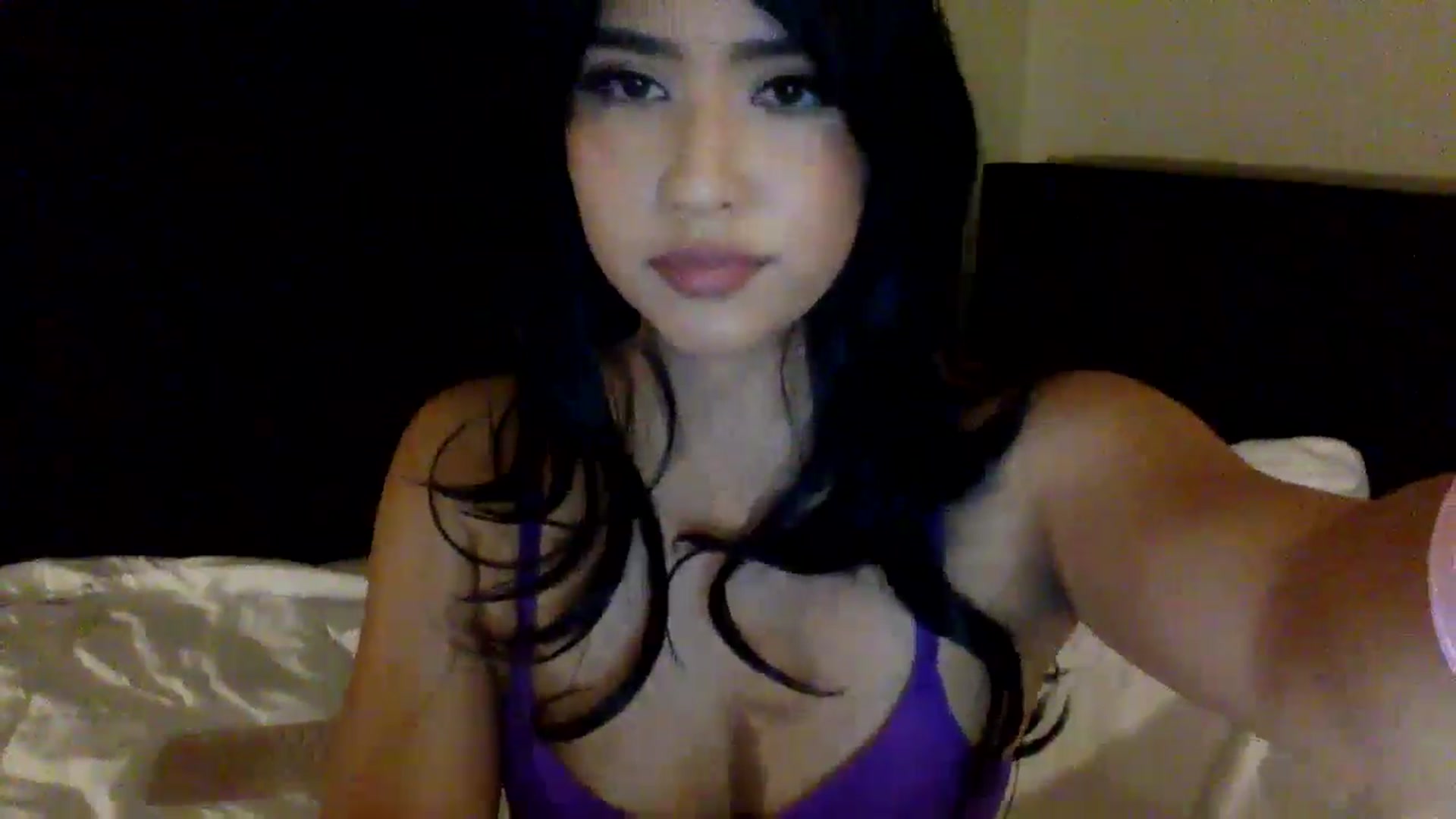 Gallery image thumbnail from lilagomez's myfreecams stream on, 08/17/2024, 08:07 image 5 of 20