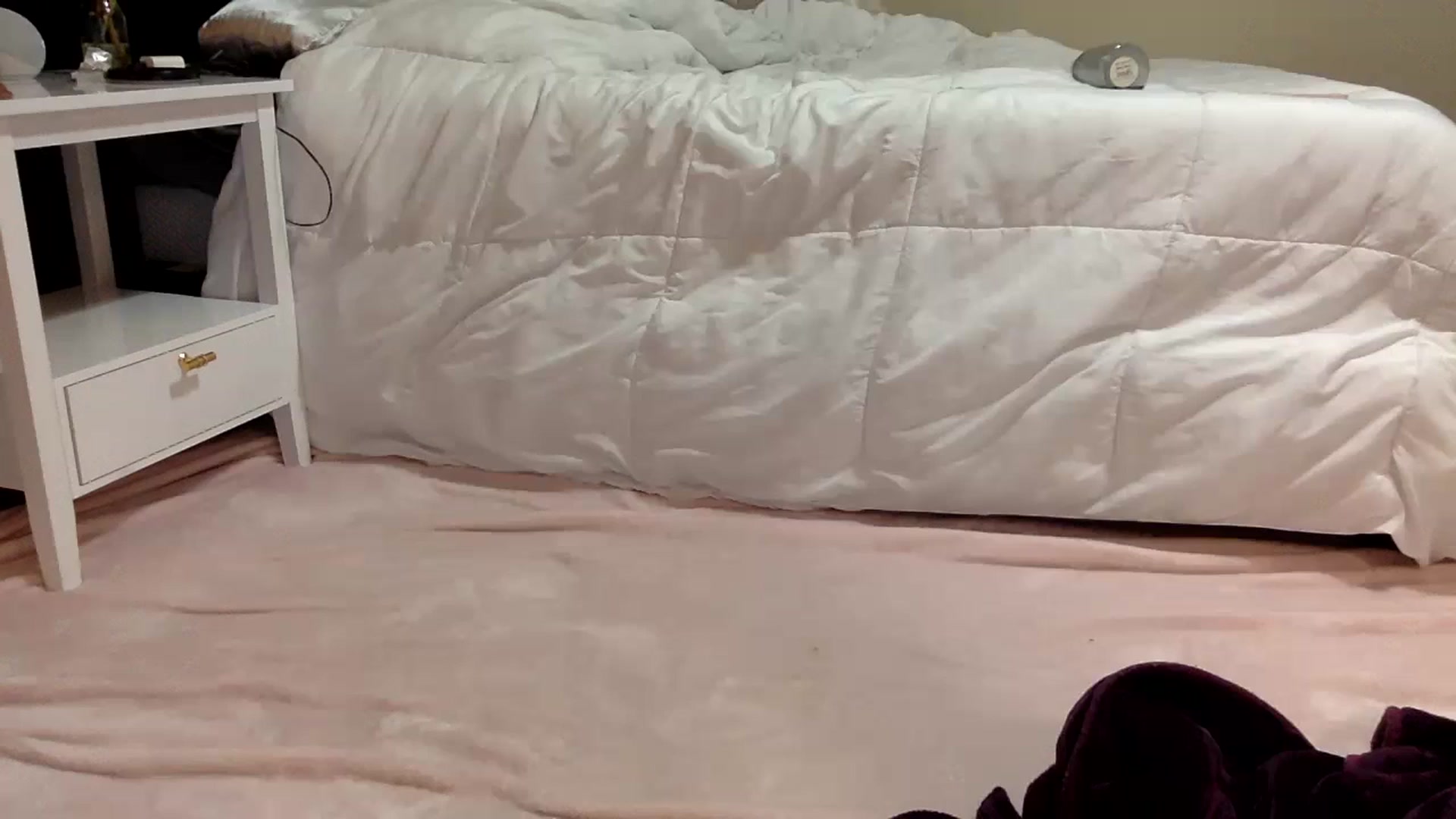 Gallery image thumbnail from lilagomez's myfreecams stream on, 08/22/2024, 14:11 image 7 of 20