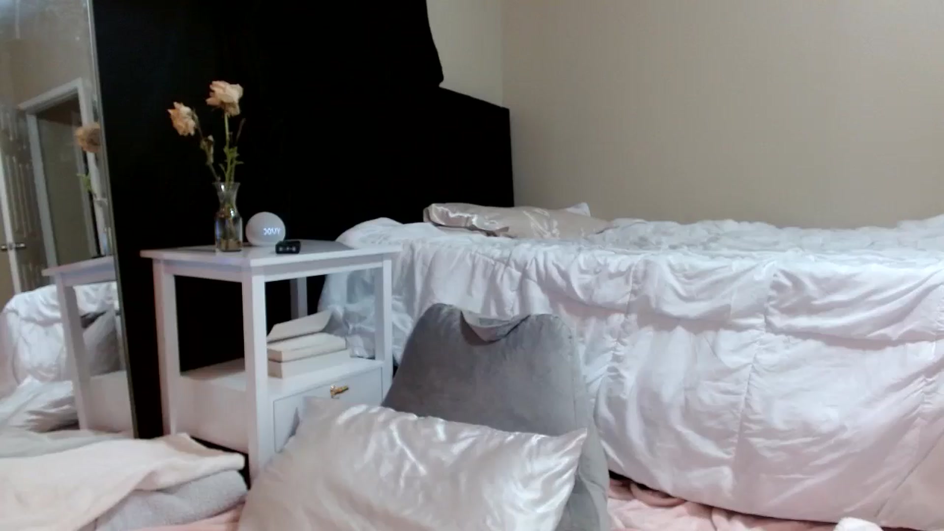 Gallery image thumbnail from lilagomez's myfreecams stream on, 08/31/2024, 12:06 image 9 of 20