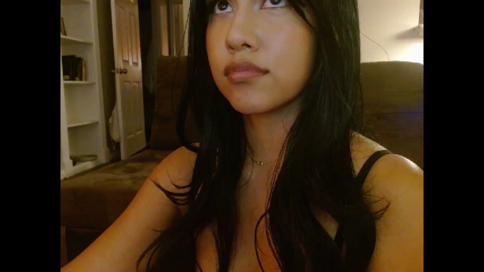 Gallery image thumbnail from lilagomez's myfreecams stream on, 09/12/2024, 08:30 image 7 of 20