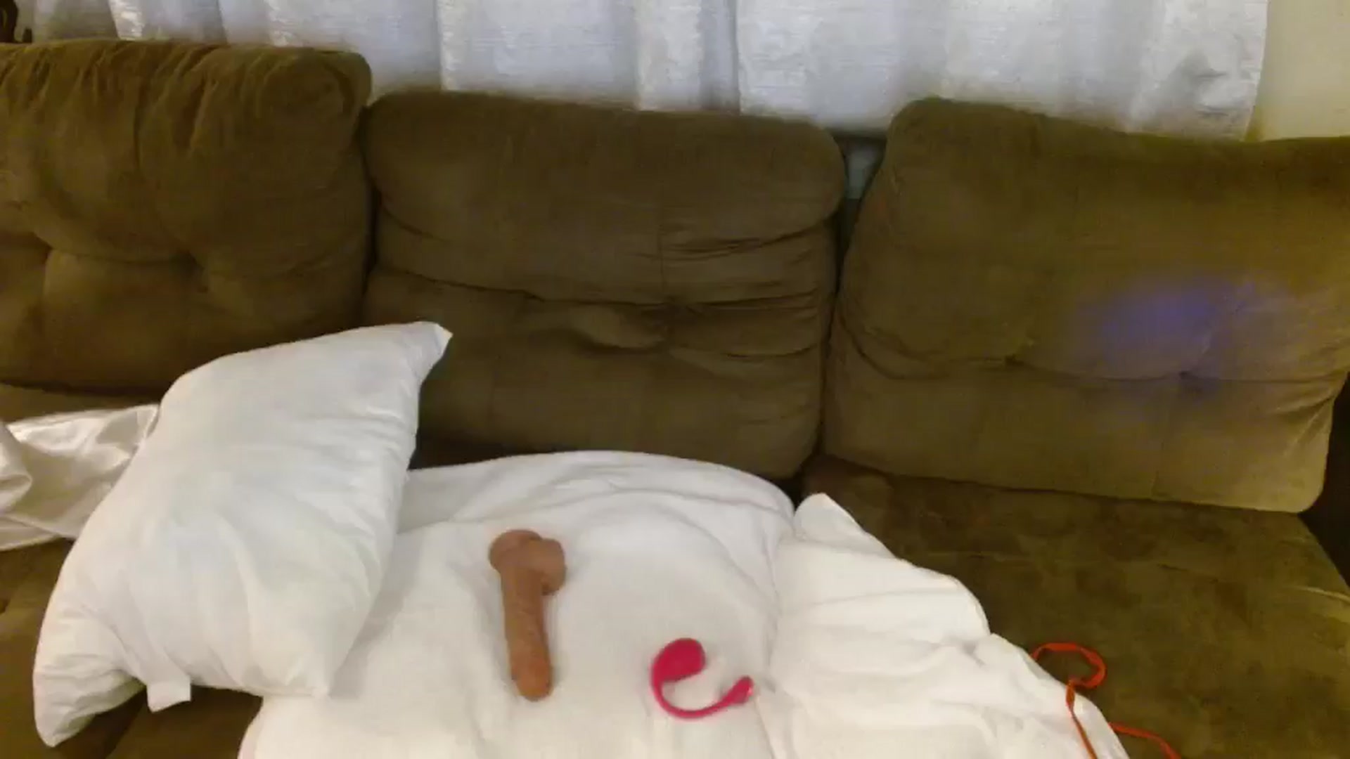 Gallery image thumbnail from lilagomez's myfreecams stream on, 11/23/2024, 10:17 image 18 of 20