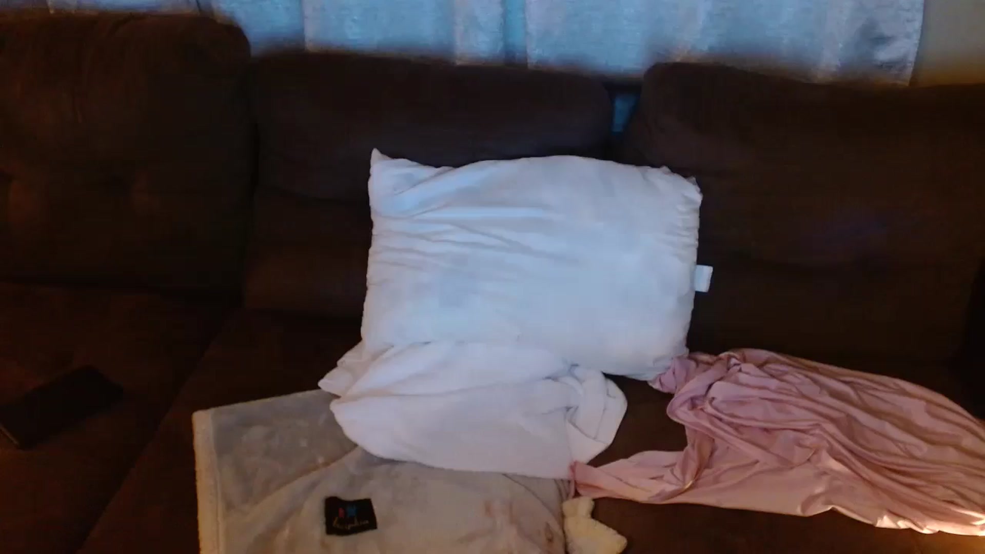 Gallery image thumbnail from lilagomez's myfreecams stream on, 12/01/2024, 13:49 image 9 of 20