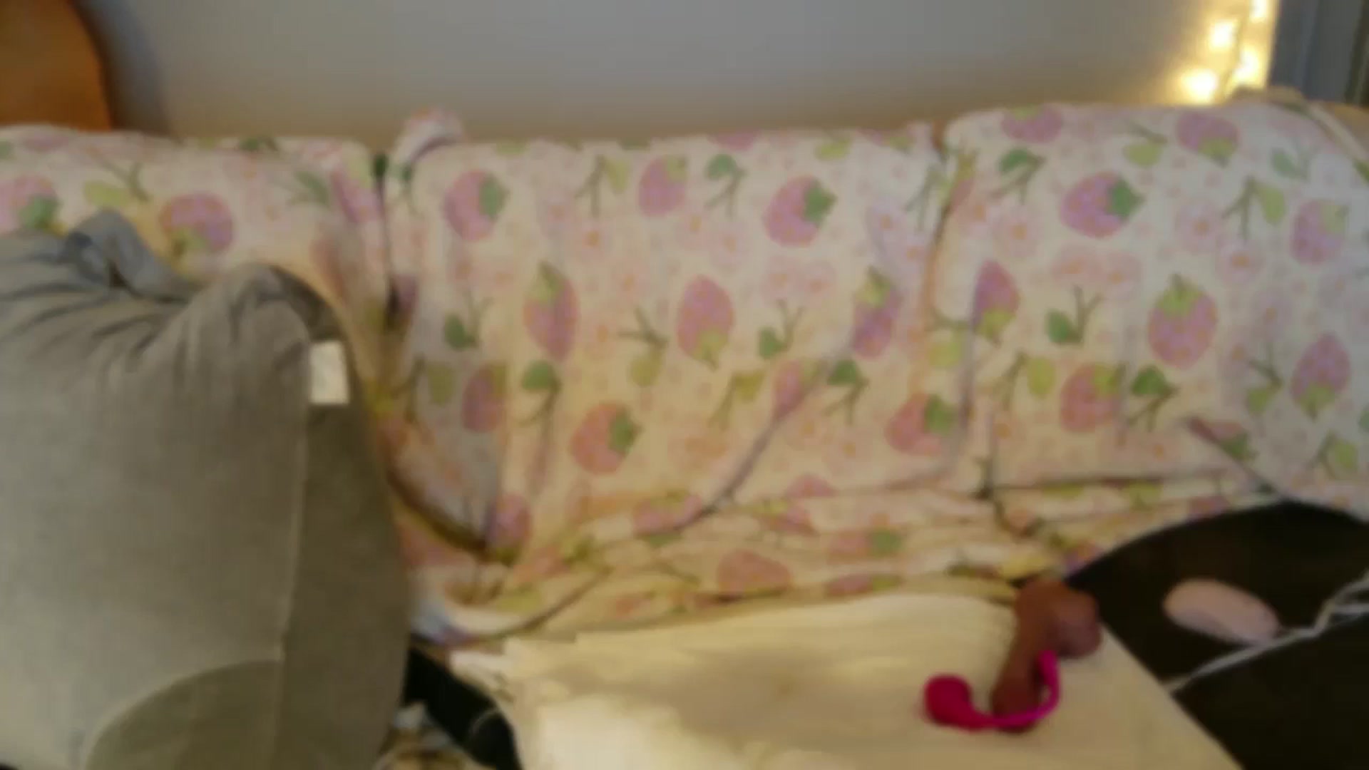 Gallery image thumbnail from lilagomez's myfreecams stream on, 03/05/2025, 11:21 image 15 of 20