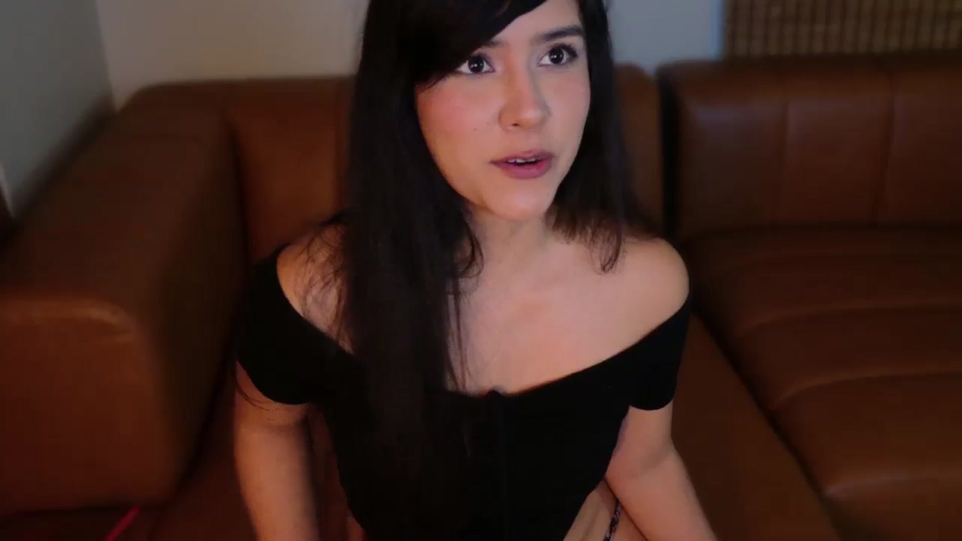 Gallery image thumbnail from lilagomez's myfreecams stream on, 08/31/2025, 15:11 image 7 of 20