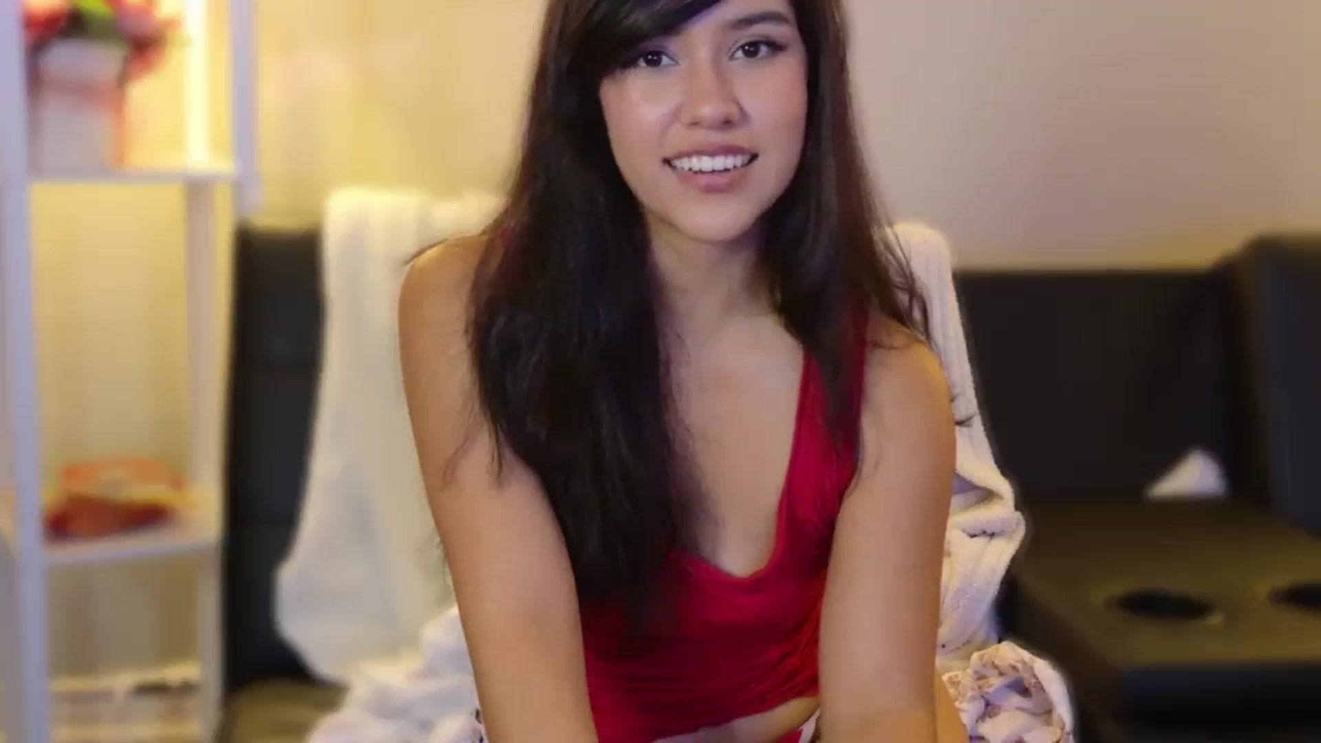 Gallery image thumbnail from lilagomez's myfreecams stream on, 10/06/2025, 01:51 image 4 of 20