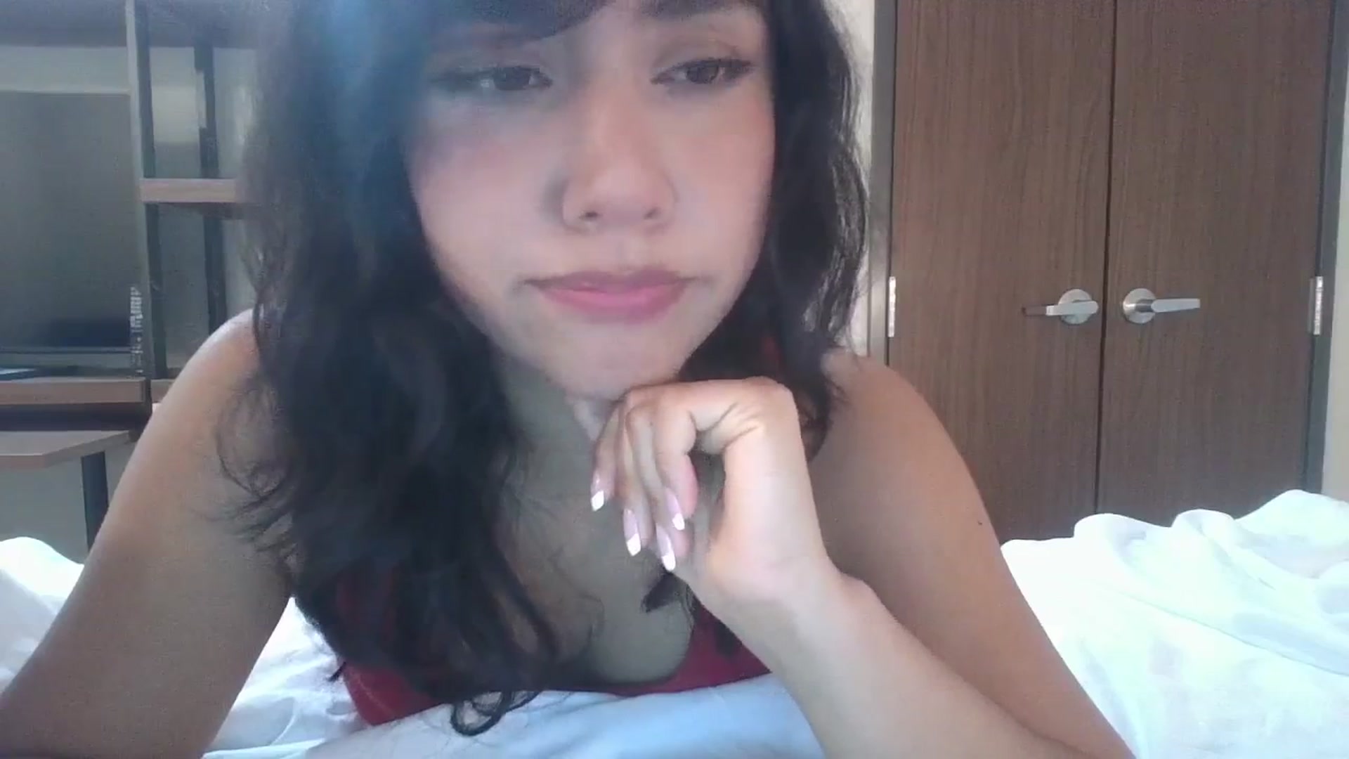 Gallery image thumbnail from lilagomez's myfreecams stream on, 04/15/2026, 04:41 image 10 of 20