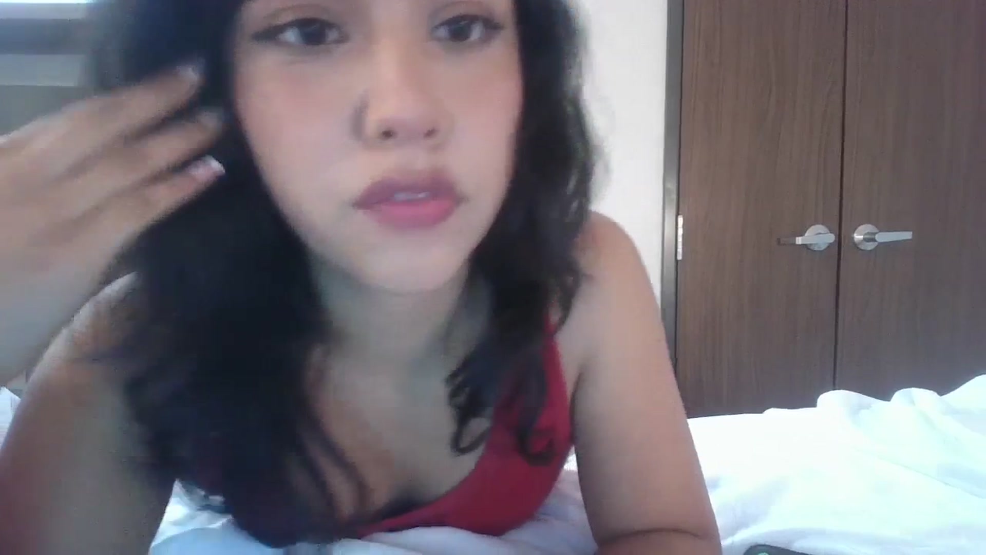 Gallery image thumbnail from lilagomez's myfreecams stream on, 04/15/2026, 04:41 image 3 of 20