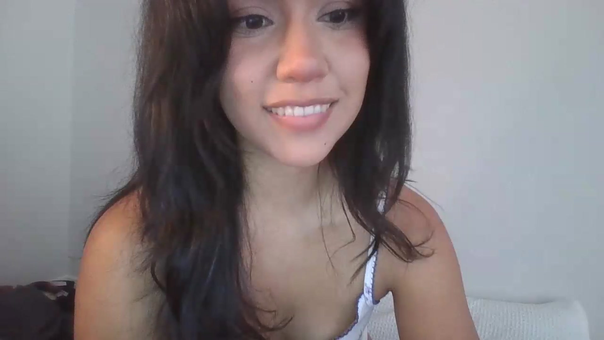Gallery image thumbnail from lilagomez's myfreecams stream on, 06/07/2026, 15:21 image 16 of 20