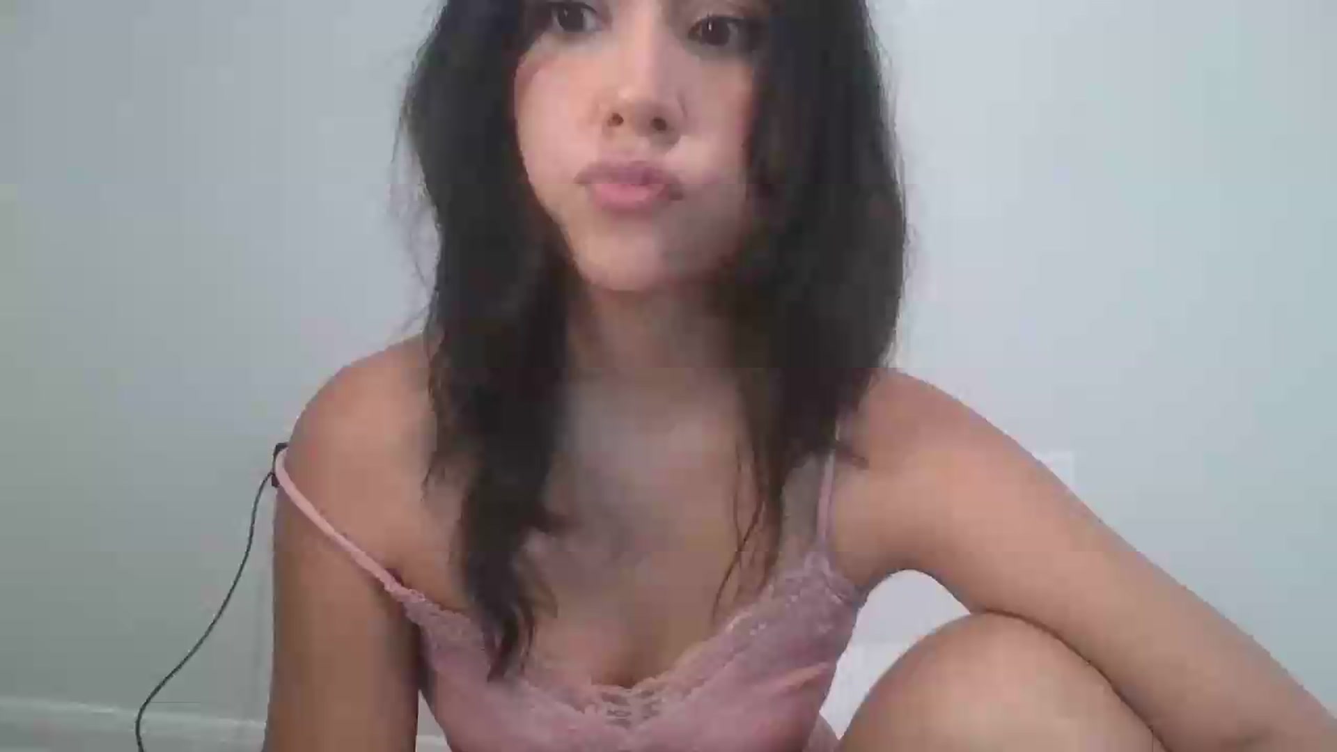 Gallery image thumbnail from lilagomez's myfreecams stream on, 06/10/2026, 13:41 image 11 of 20