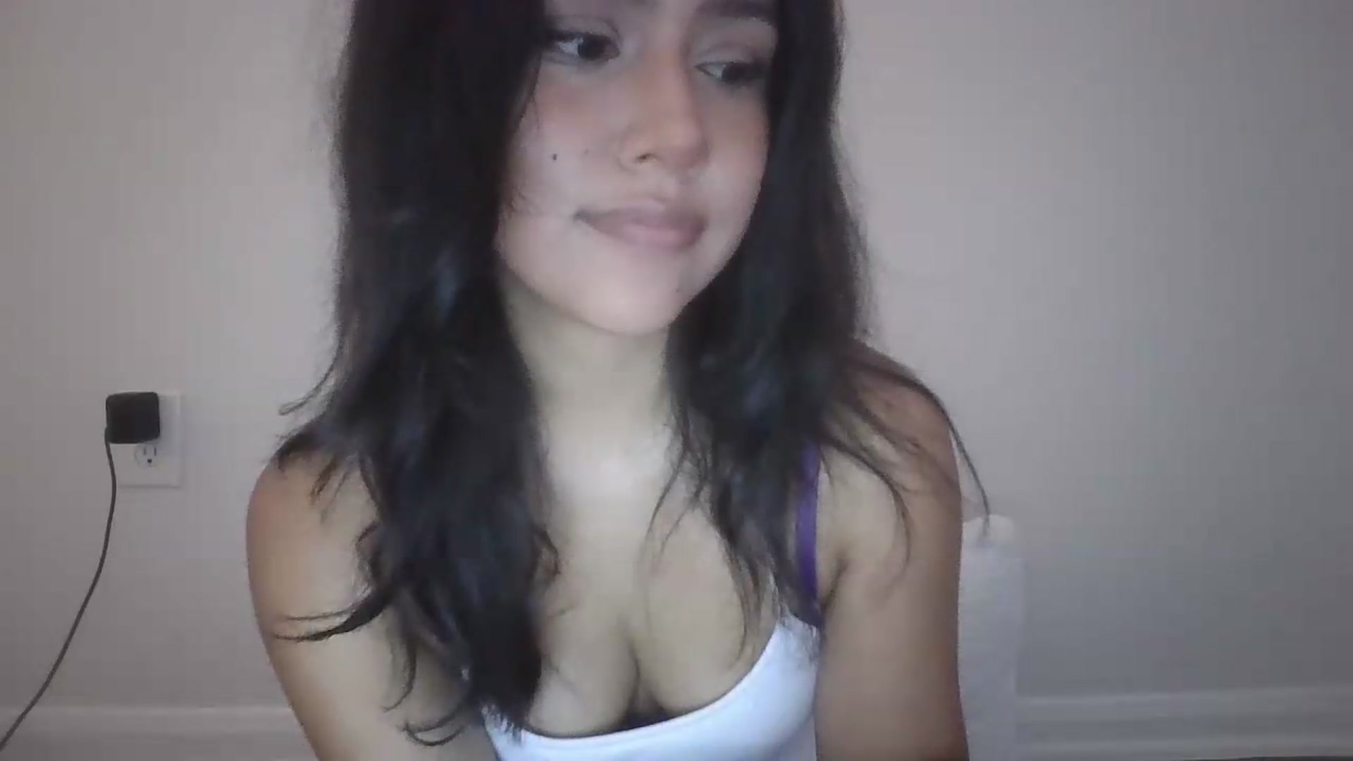 Gallery image thumbnail from lilagomez's myfreecams stream on, 06/12/2026, 12:14 image 5 of 20