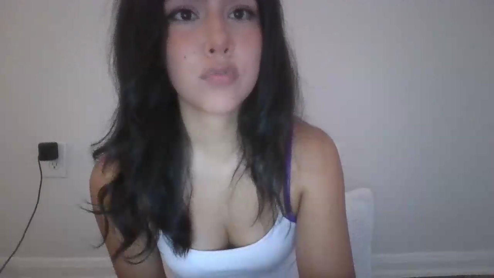 Gallery image thumbnail from lilagomez's myfreecams stream on, 06/12/2026, 12:14 image 11 of 20