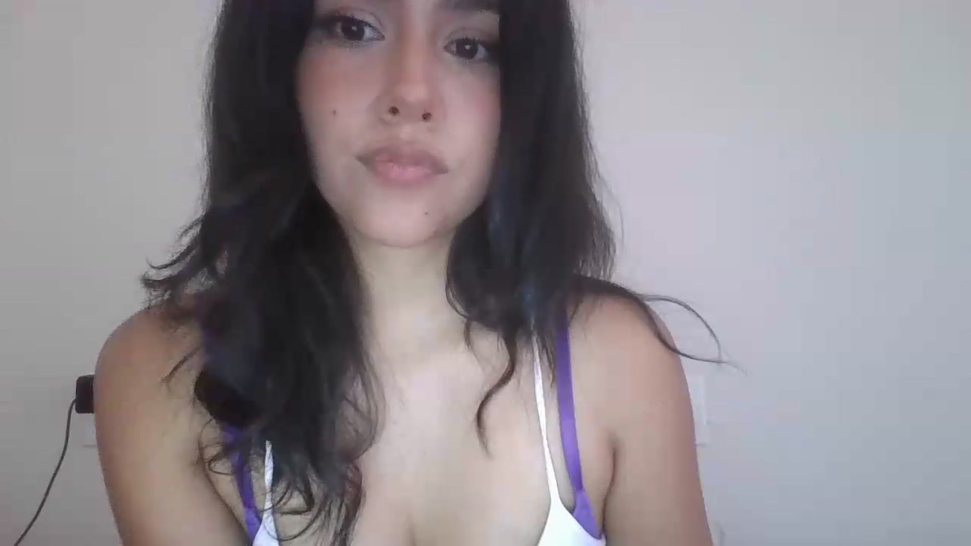 Gallery image thumbnail from lilagomez's myfreecams stream on, 06/12/2026, 13:33 image 17 of 20