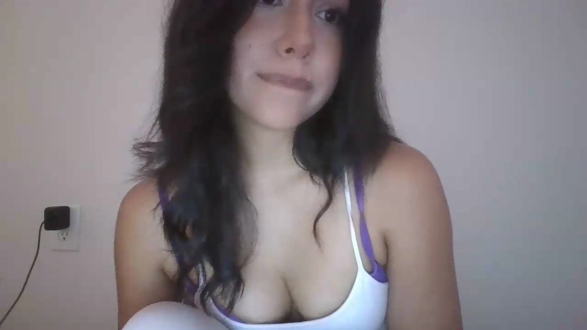Gallery image thumbnail from lilagomez's myfreecams stream on, 06/12/2026, 13:33 image 12 of 20