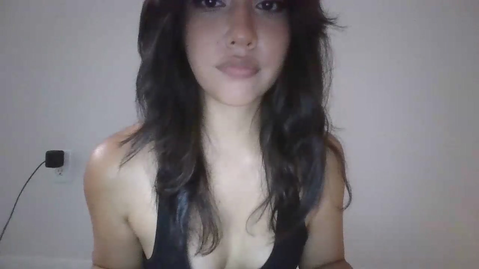 Gallery image thumbnail from lilagomez's myfreecams stream on, 06/21/2026, 07:58 image 3 of 20