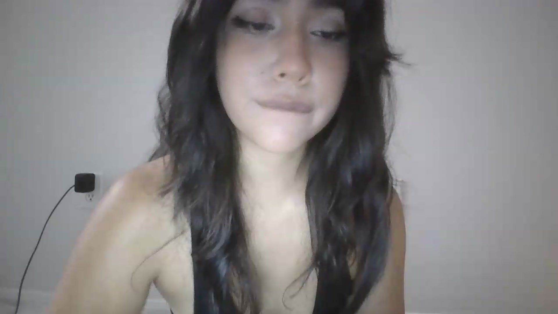 Gallery image thumbnail from lilagomez's myfreecams stream on, 06/21/2026, 07:58 image 2 of 20