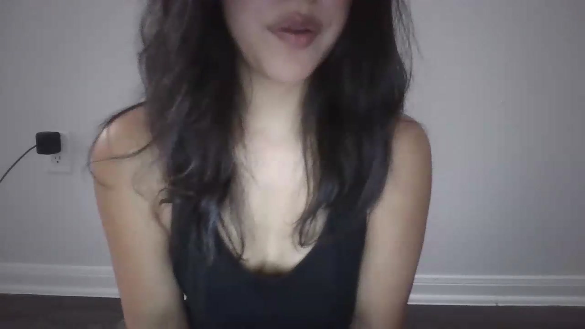 Gallery image thumbnail from lilagomez's myfreecams stream on, 06/21/2026, 07:58 image 20 of 20