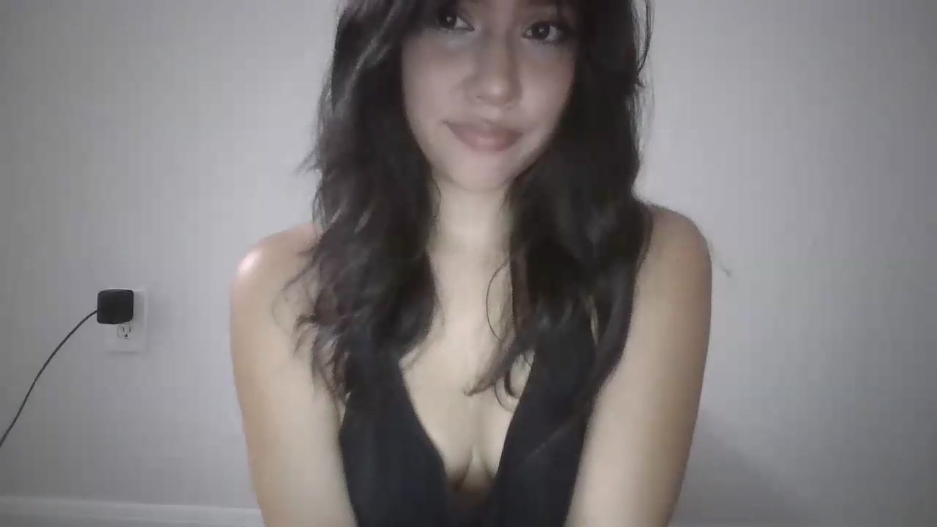 Gallery image thumbnail from lilagomez's myfreecams stream on, 06/21/2026, 09:27 image 12 of 20