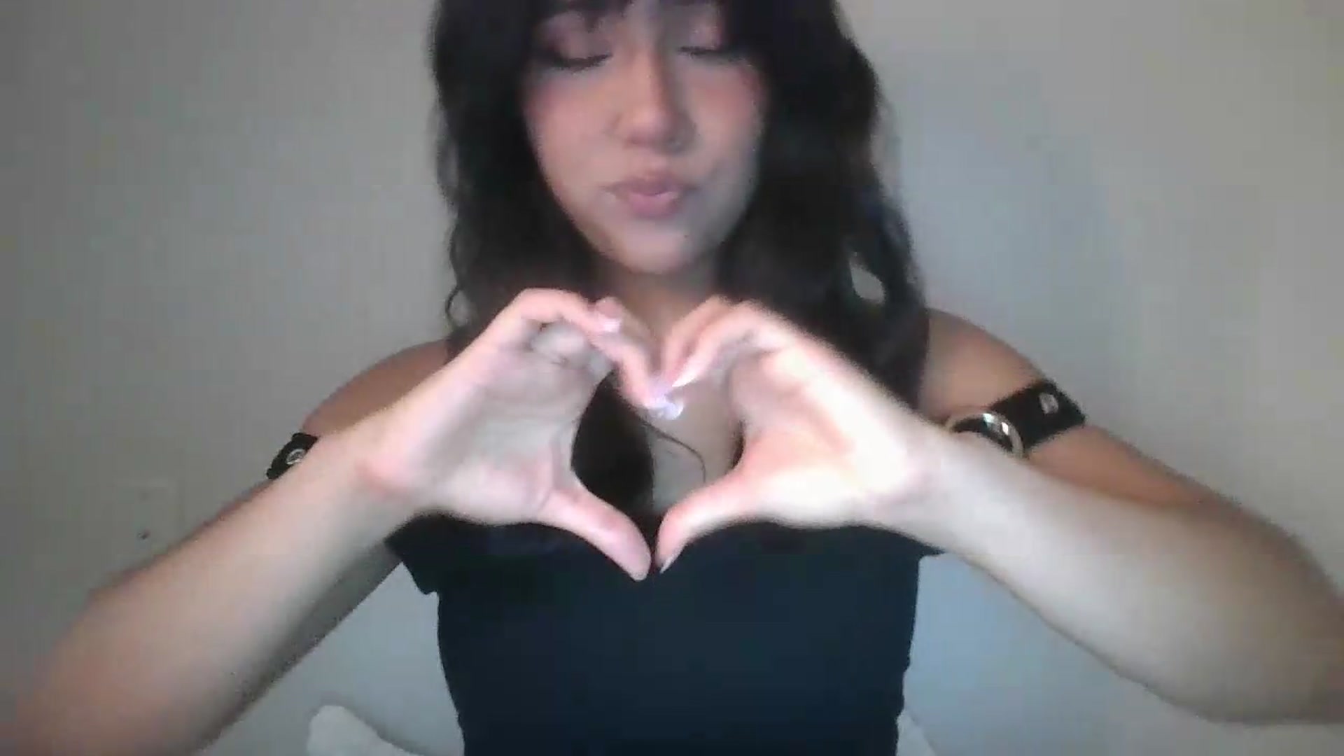 Gallery image thumbnail from lilagomez's myfreecams stream on, 06/25/2026, 10:49 image 7 of 20
