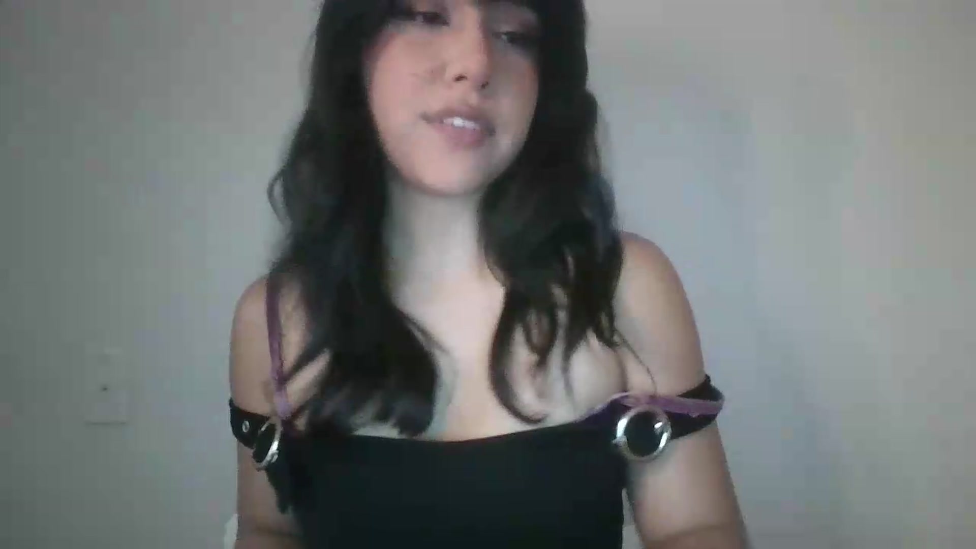 Gallery image thumbnail from lilagomez's myfreecams stream on, 06/25/2026, 10:49 image 11 of 20
