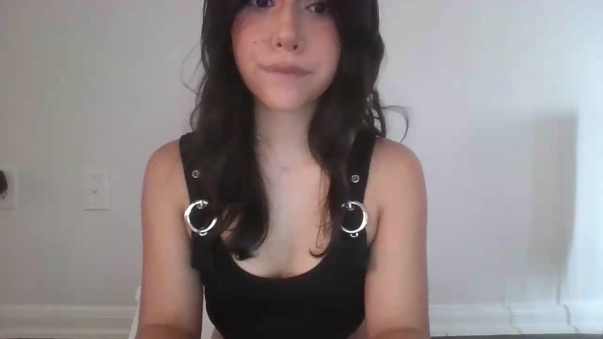 Gallery image thumbnail from lilagomez's myfreecams stream on, 06/25/2026, 13:23 image 14 of 20